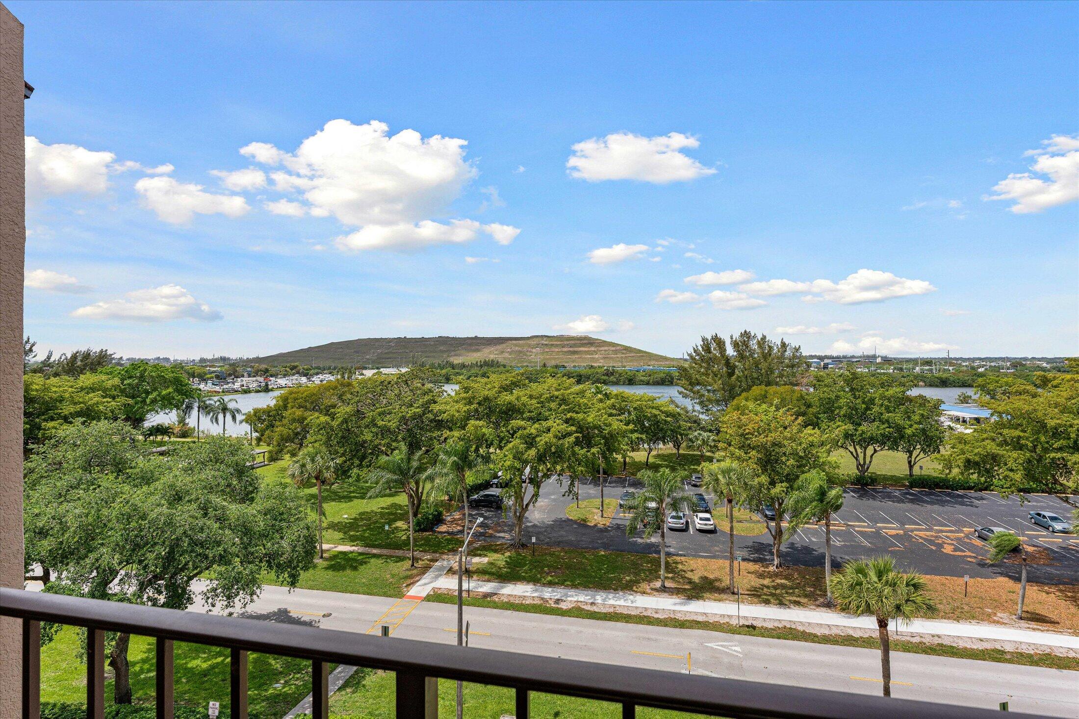 WATERS EDGE TOWERS CONDO - Residential