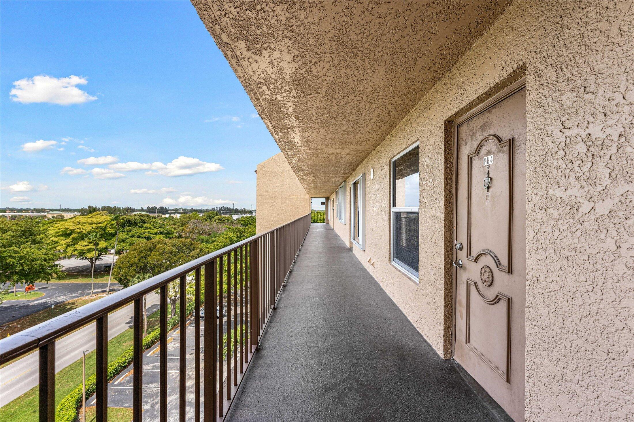 WATERS EDGE TOWERS CONDO - Residential