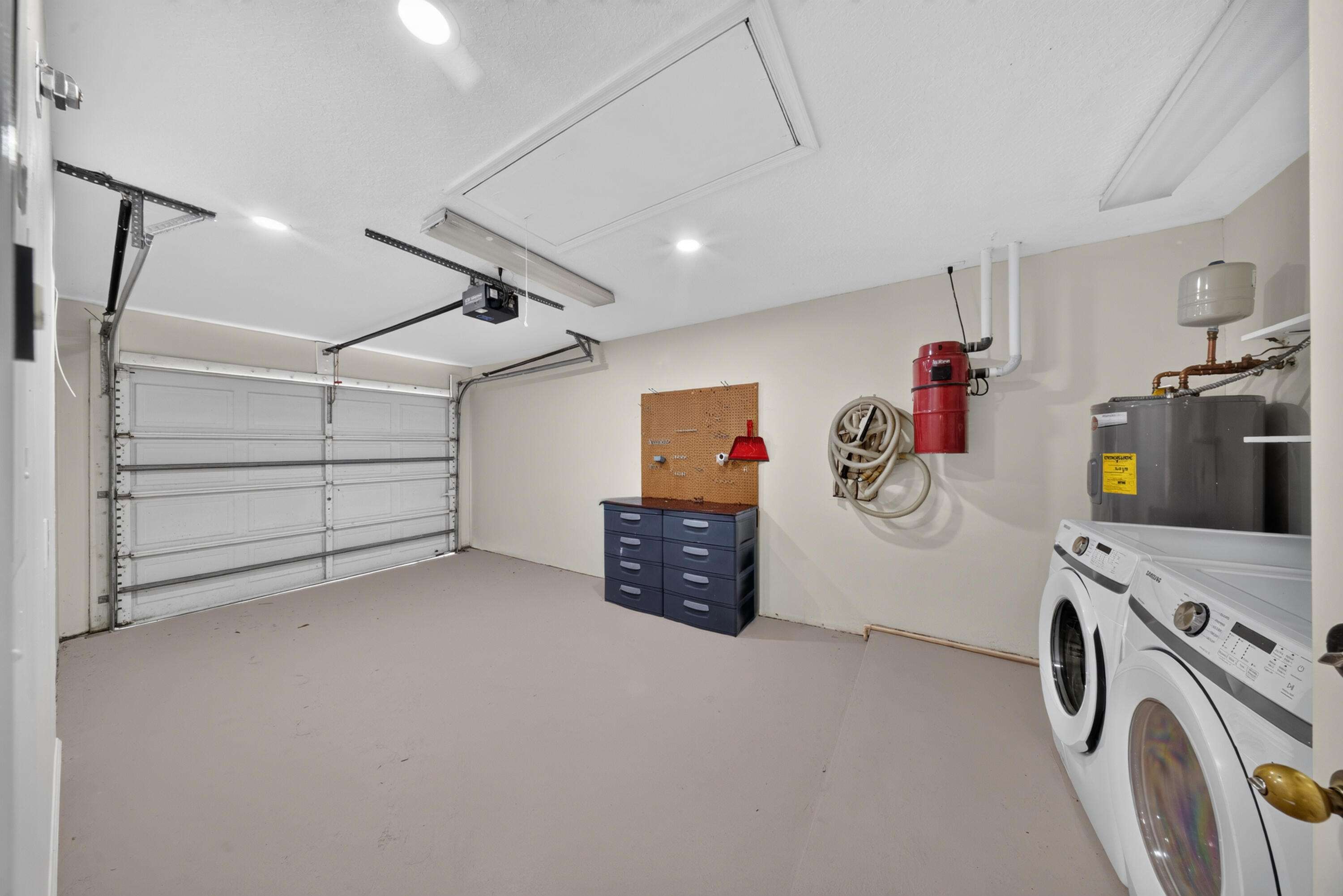 INDIAN CREEK PH 8-A - Residential Lease