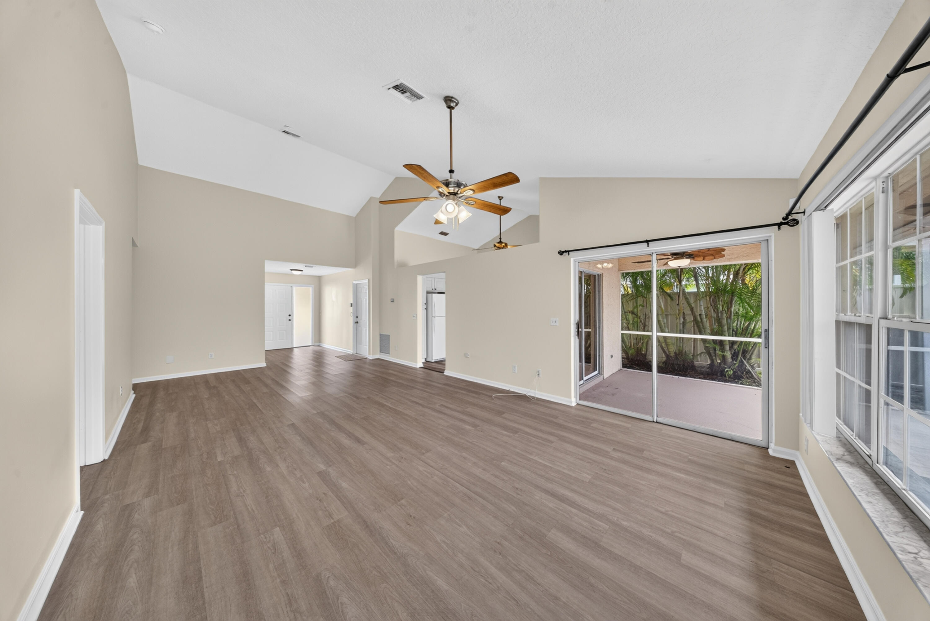 INDIAN CREEK PH 8-A - Residential Lease