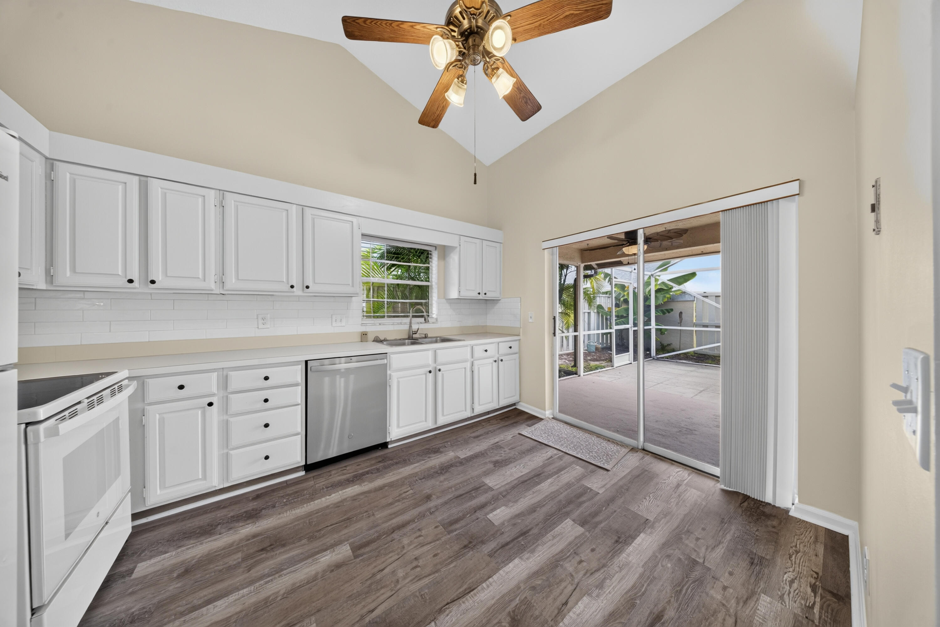 INDIAN CREEK PH 8-A - Residential Lease