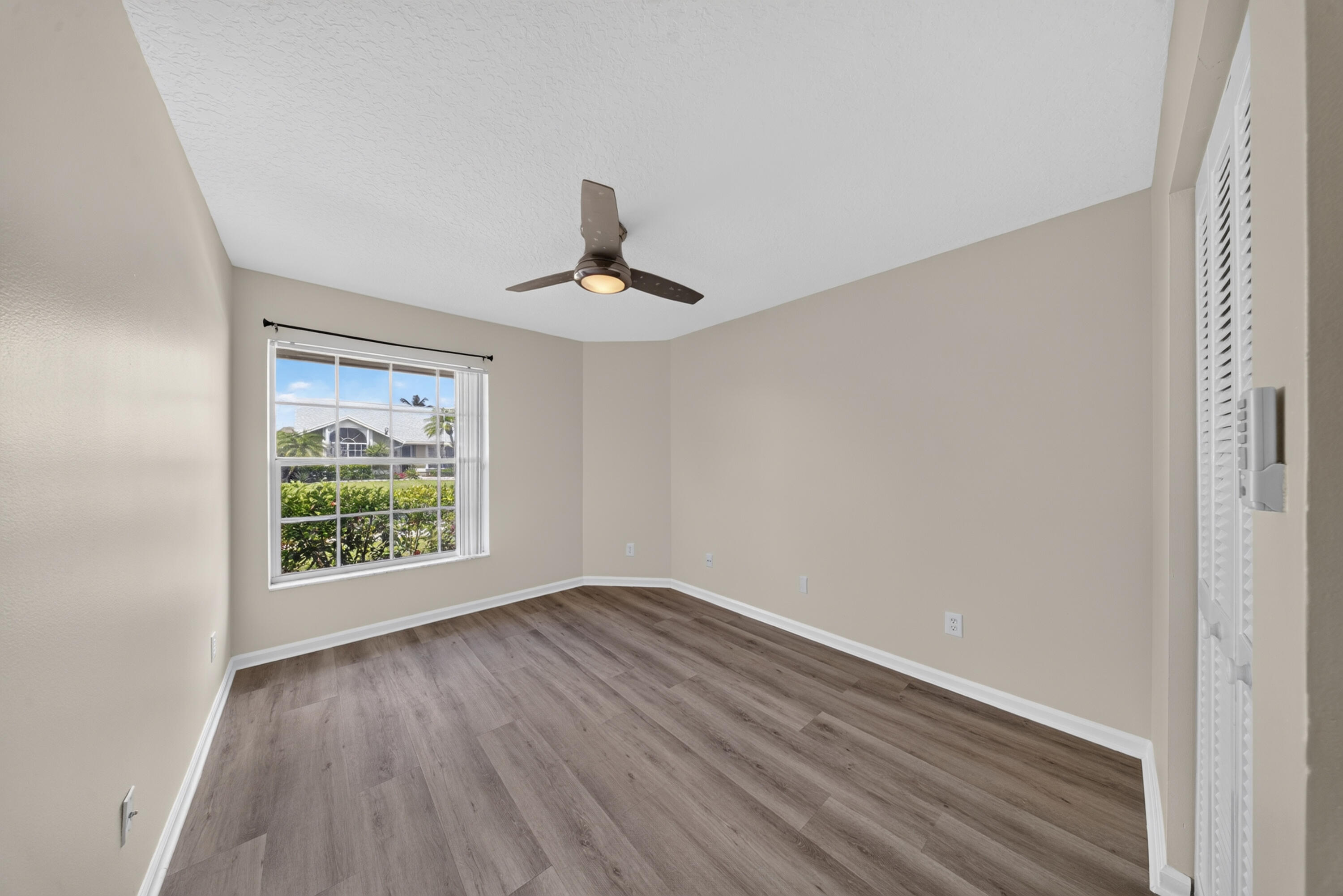INDIAN CREEK PH 8-A - Residential Lease