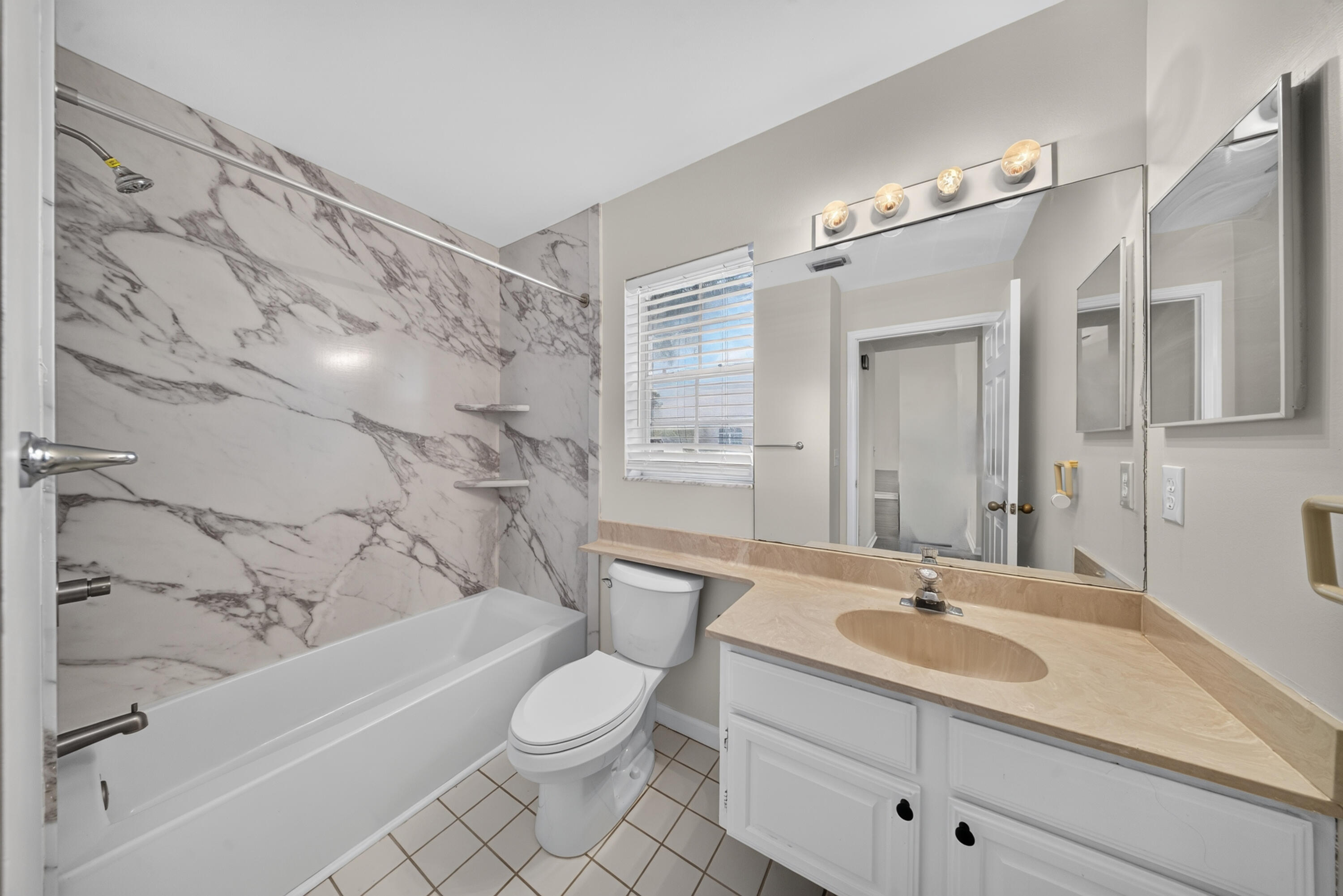 INDIAN CREEK PH 8-A - Residential Lease