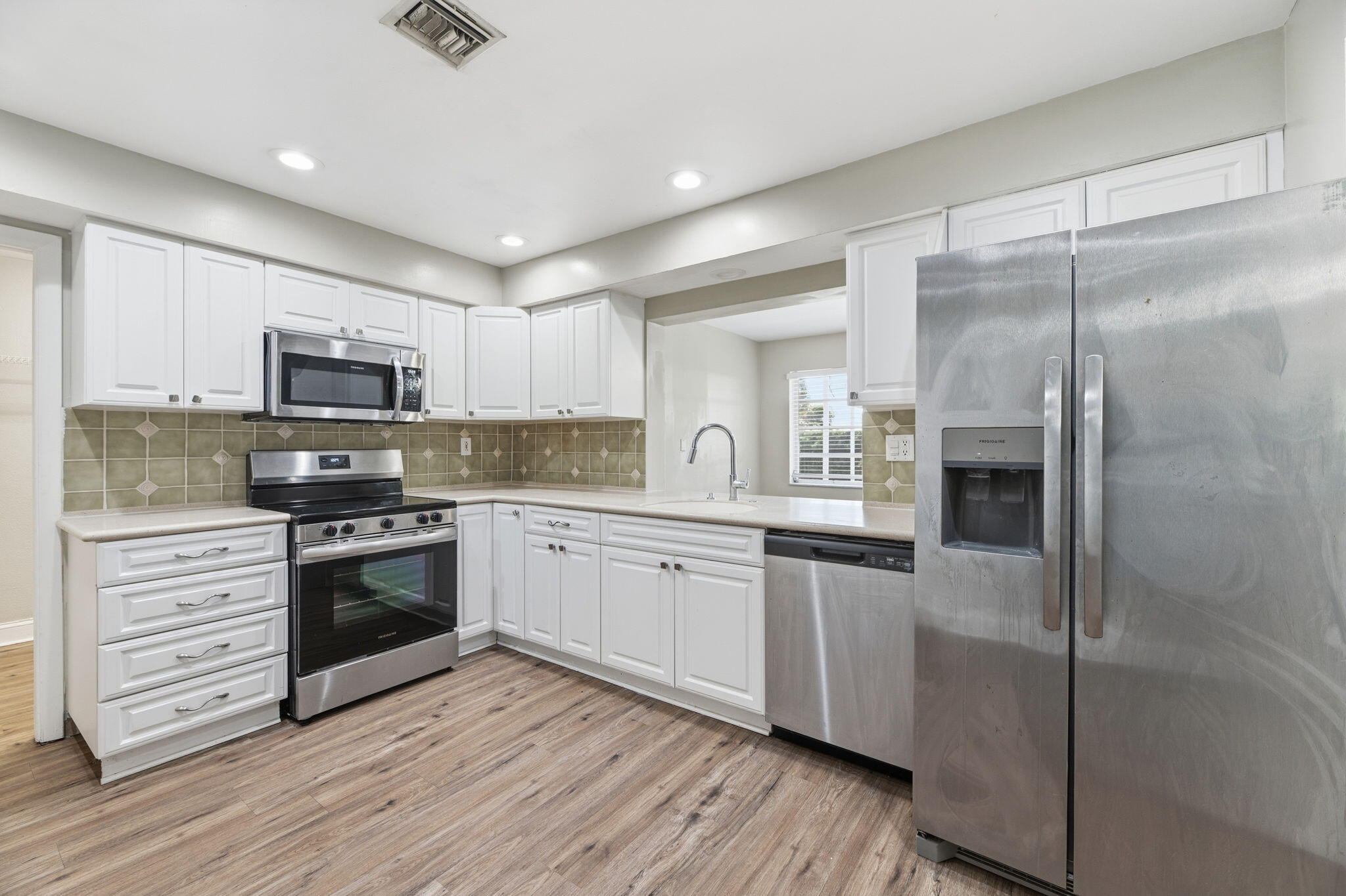 BOCA RATON SQUARE UNIT 2 - Residential