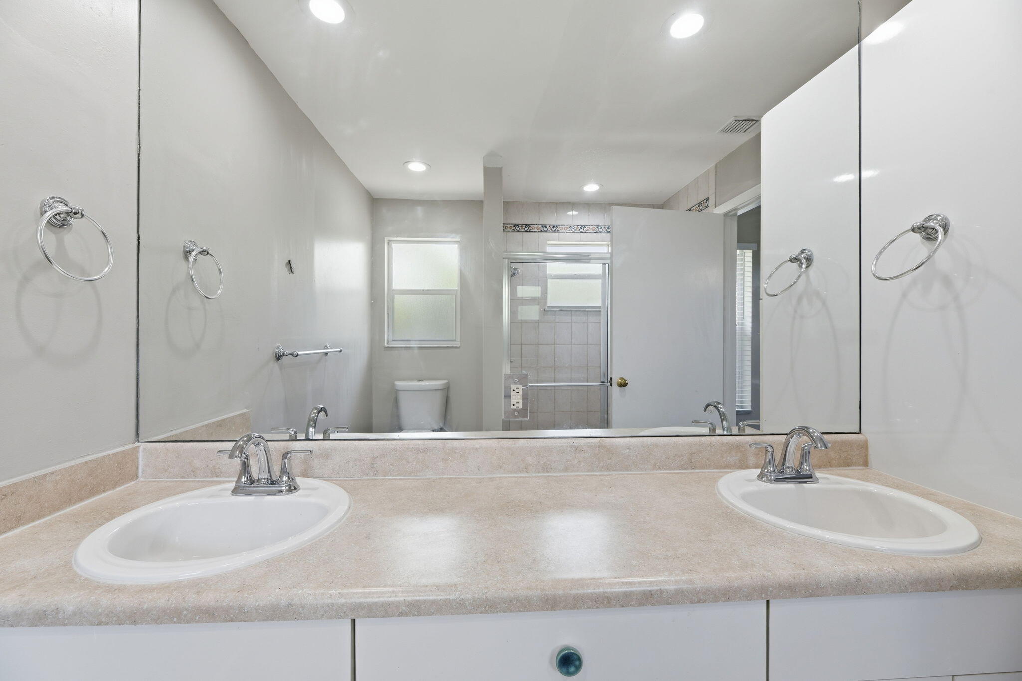 BOCA RATON SQUARE UNIT 2 - Residential