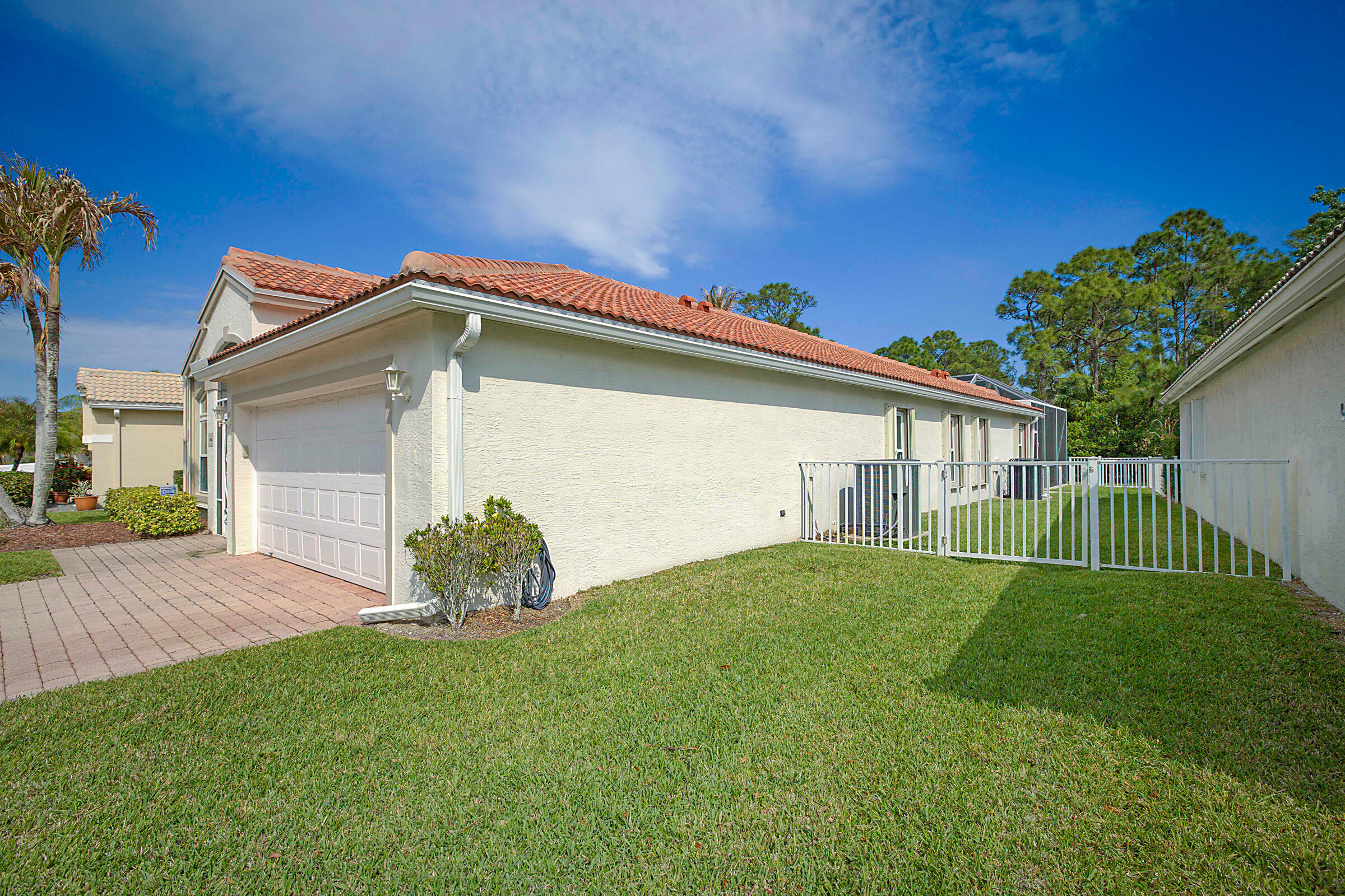 SUMMERFIELD - Residential
