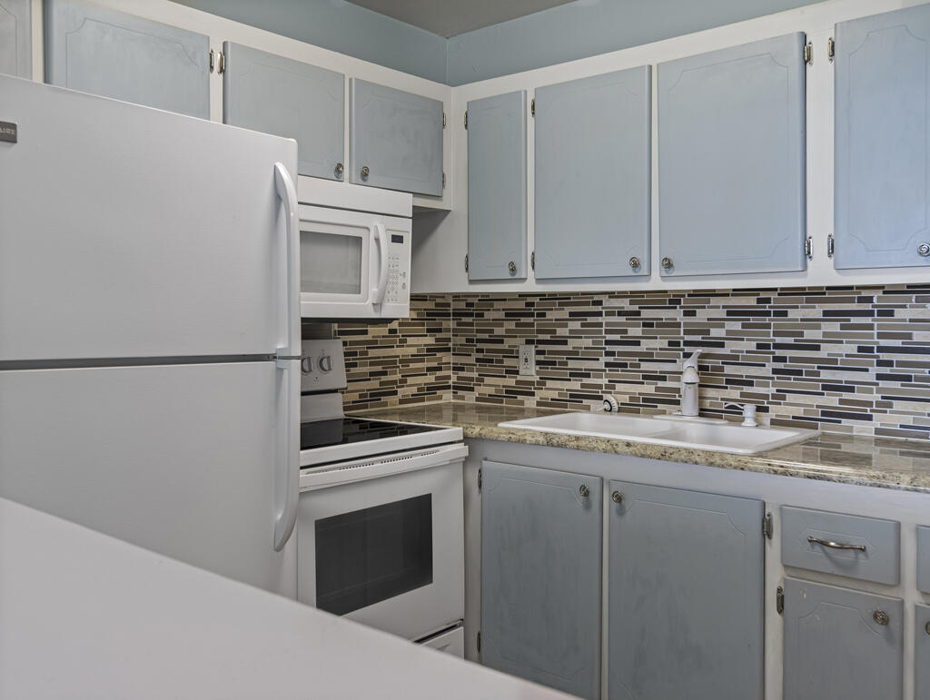 Century Village - NORTHAMPTON CONDOS - Residential
