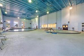SOUTHAMPTON CONDOMINIUM - Residential