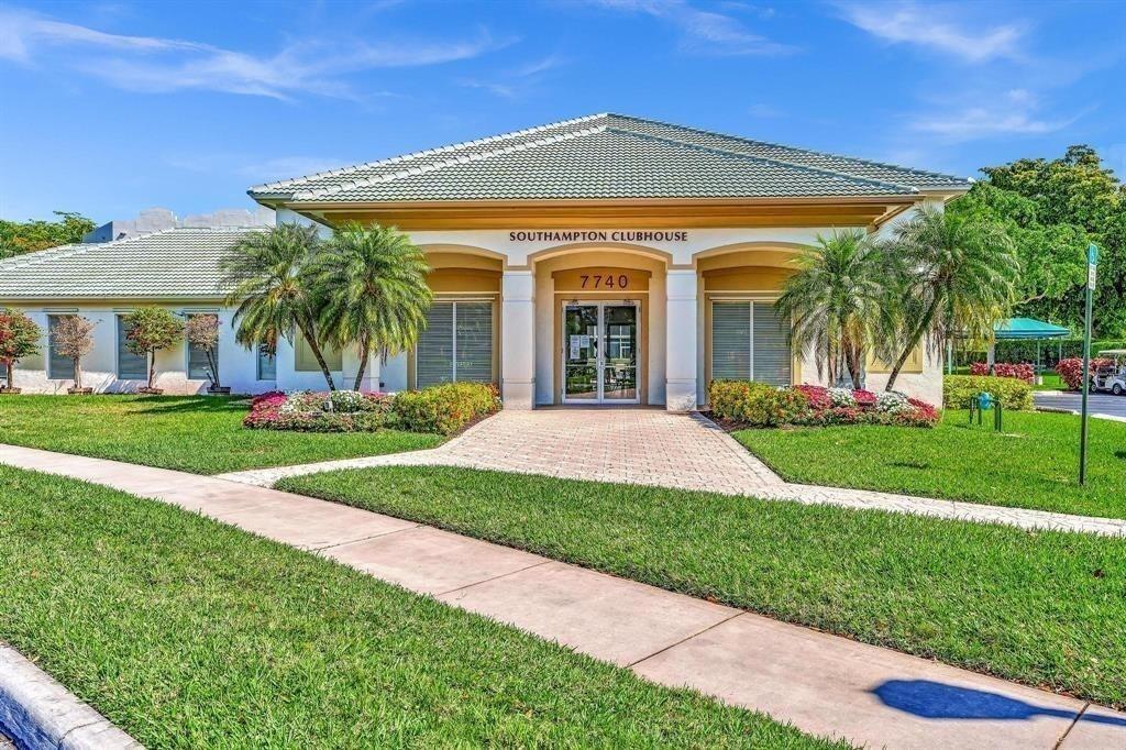 SOUTHAMPTON CONDOMINIUM - Residential