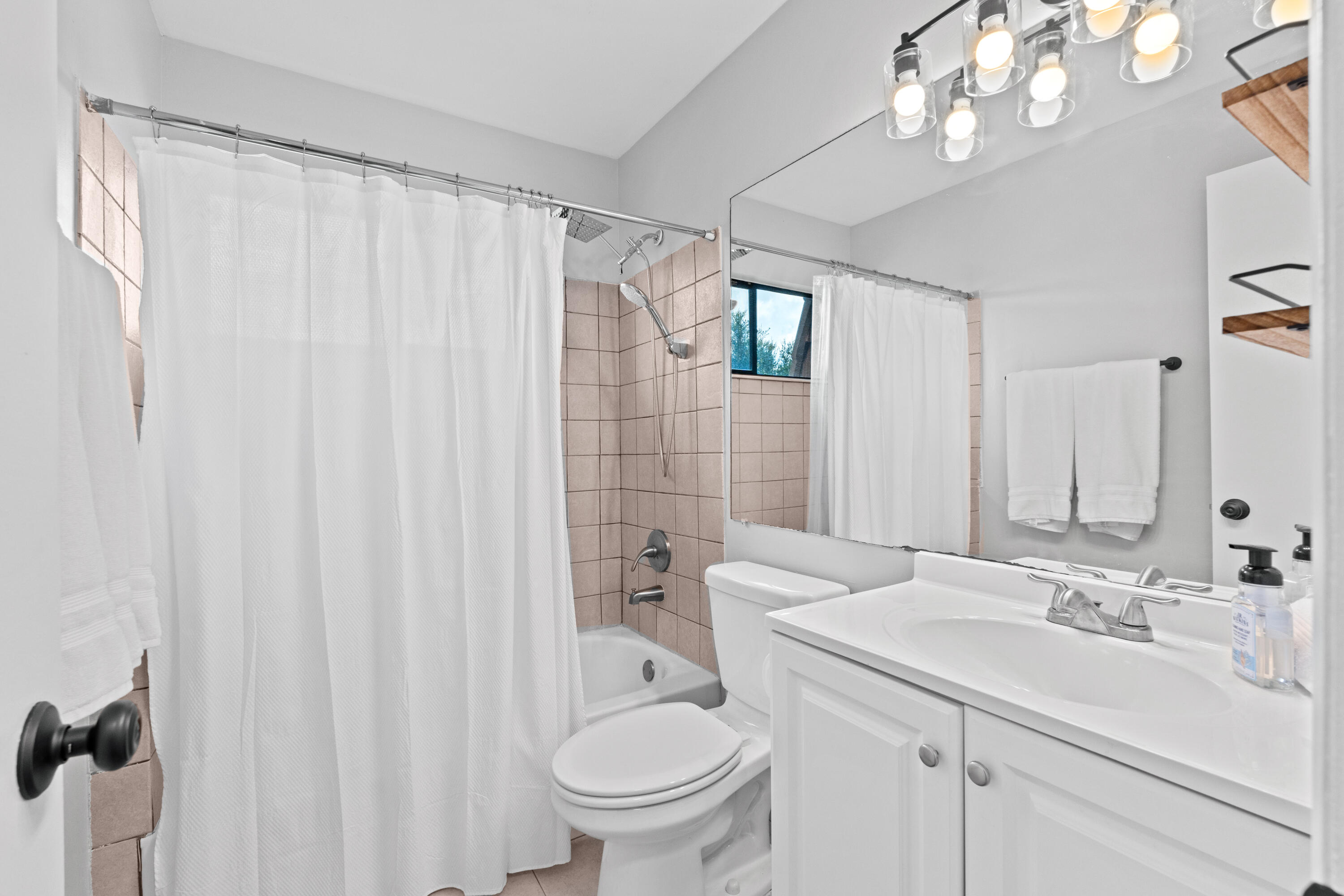 LAKE COLONY PH 3 - Residential