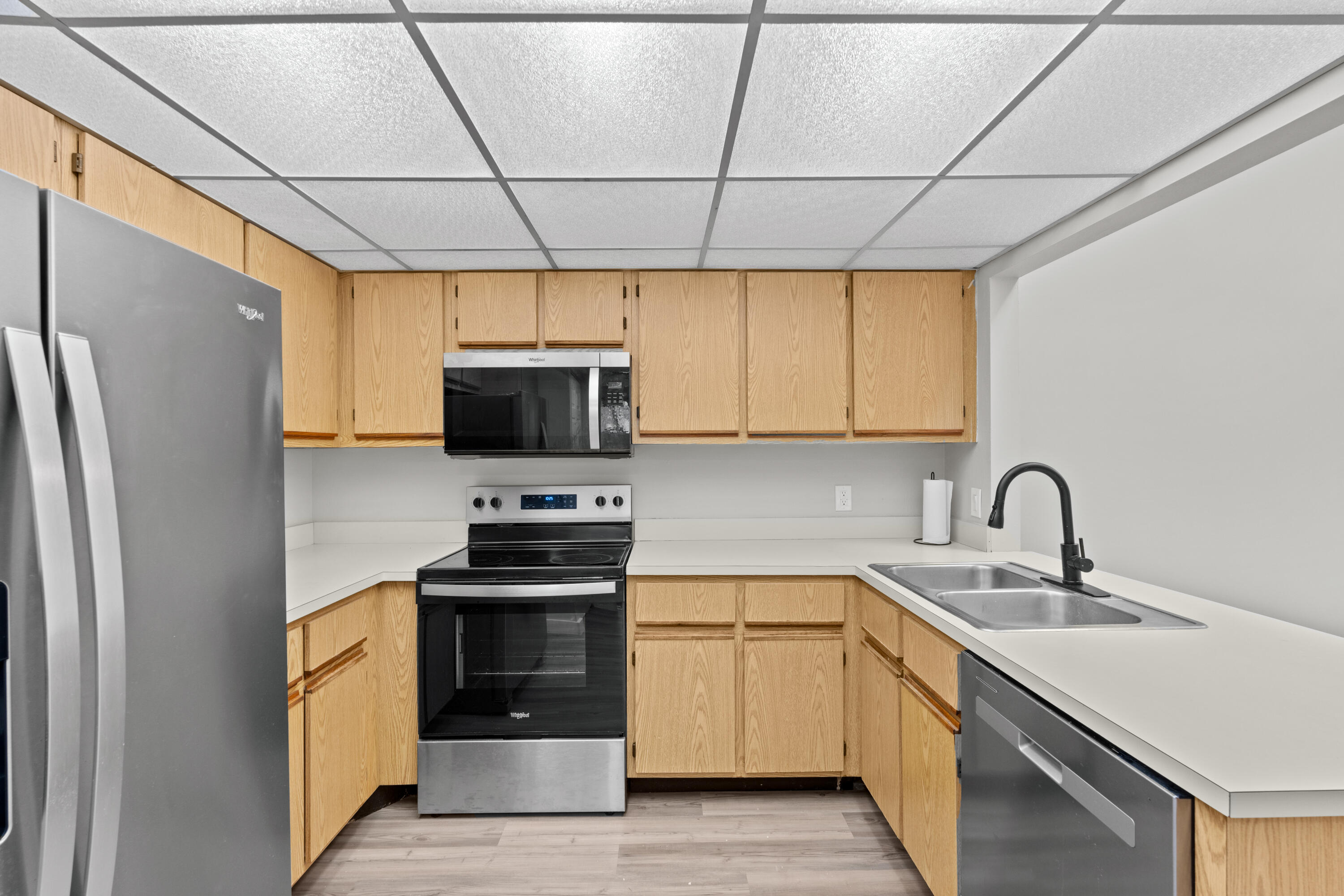 LAKE COLONY PH 3 - Residential