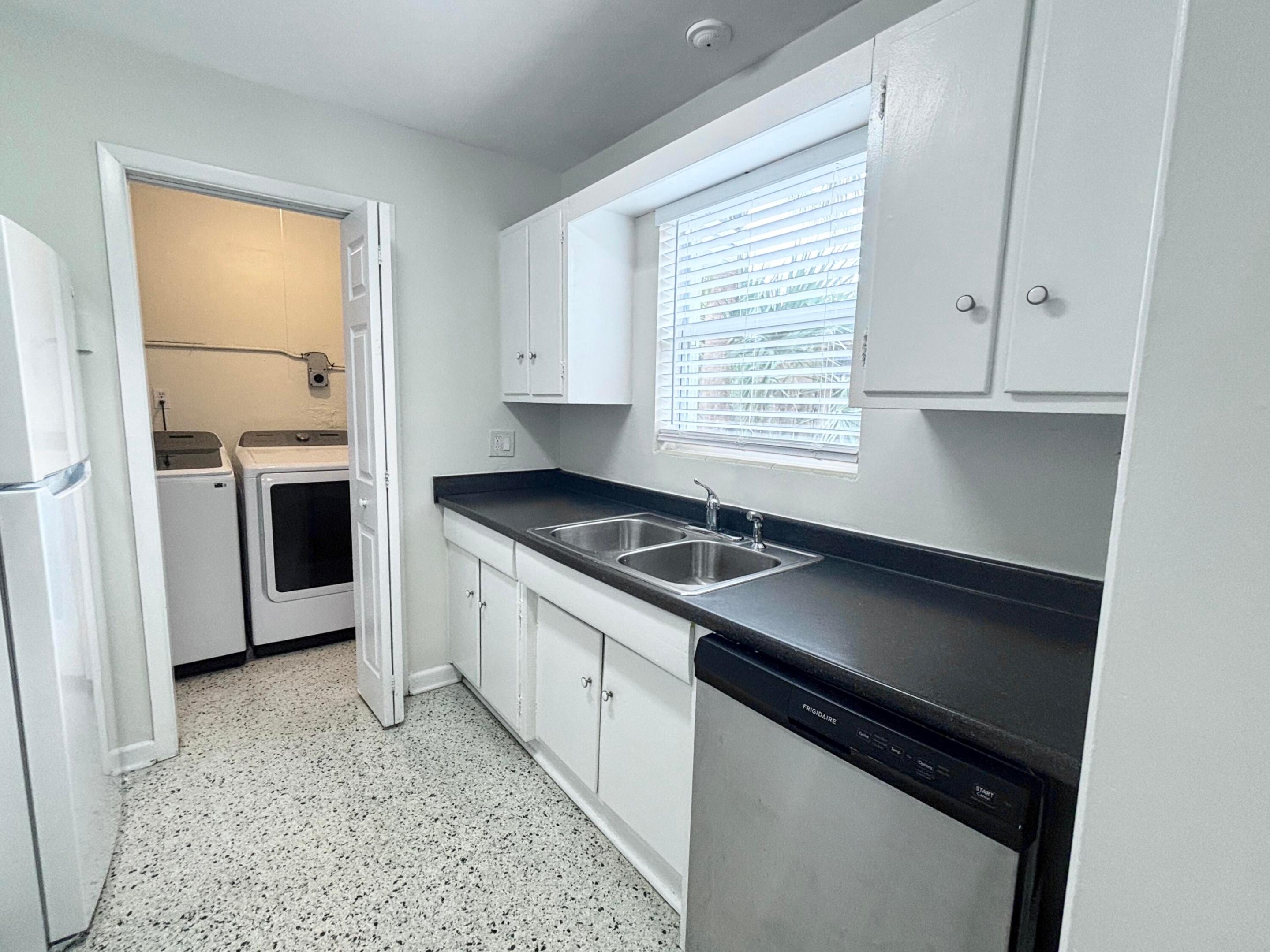 SEVILLE - Residential Lease