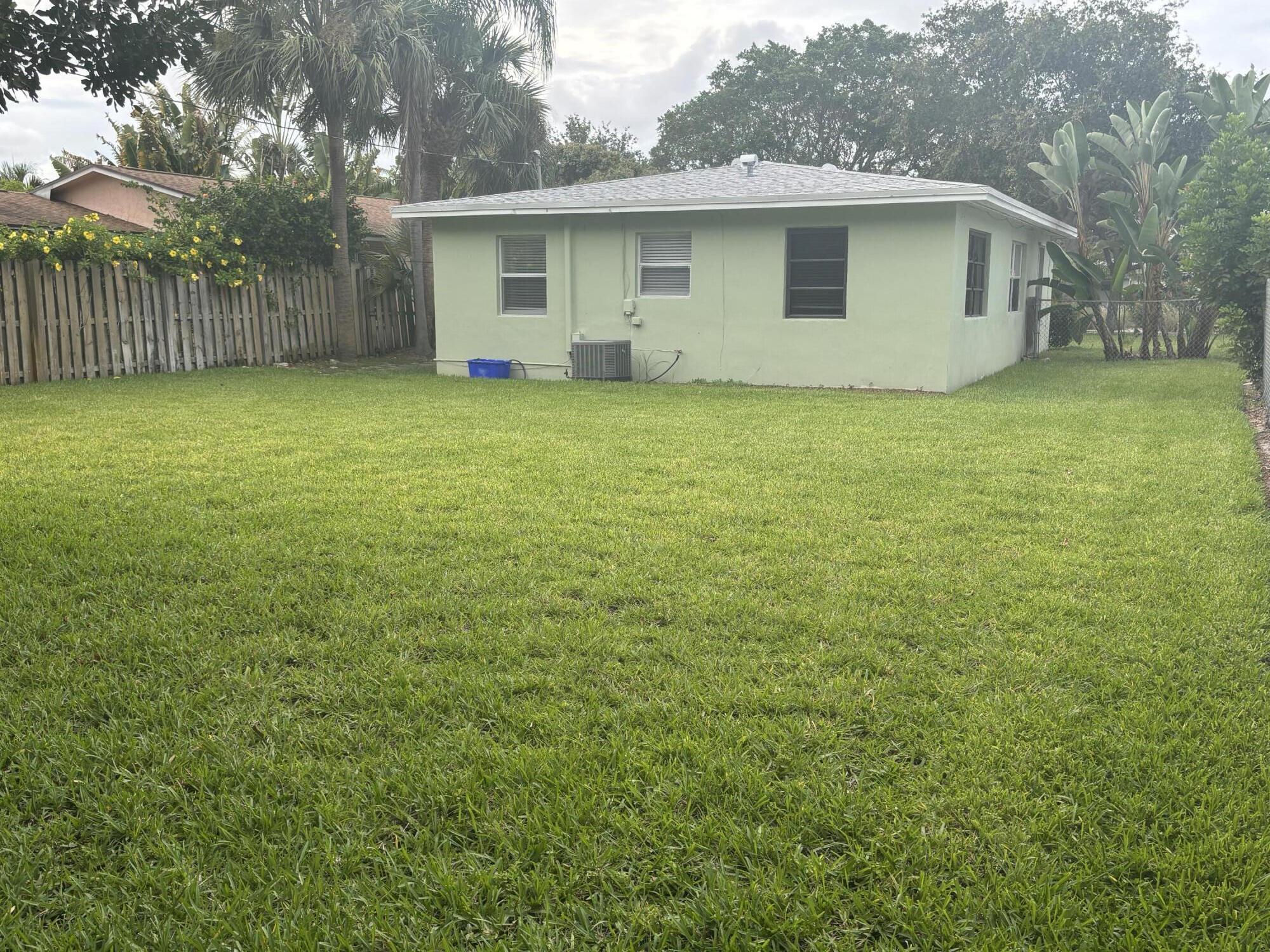 SEVILLE - Residential Lease