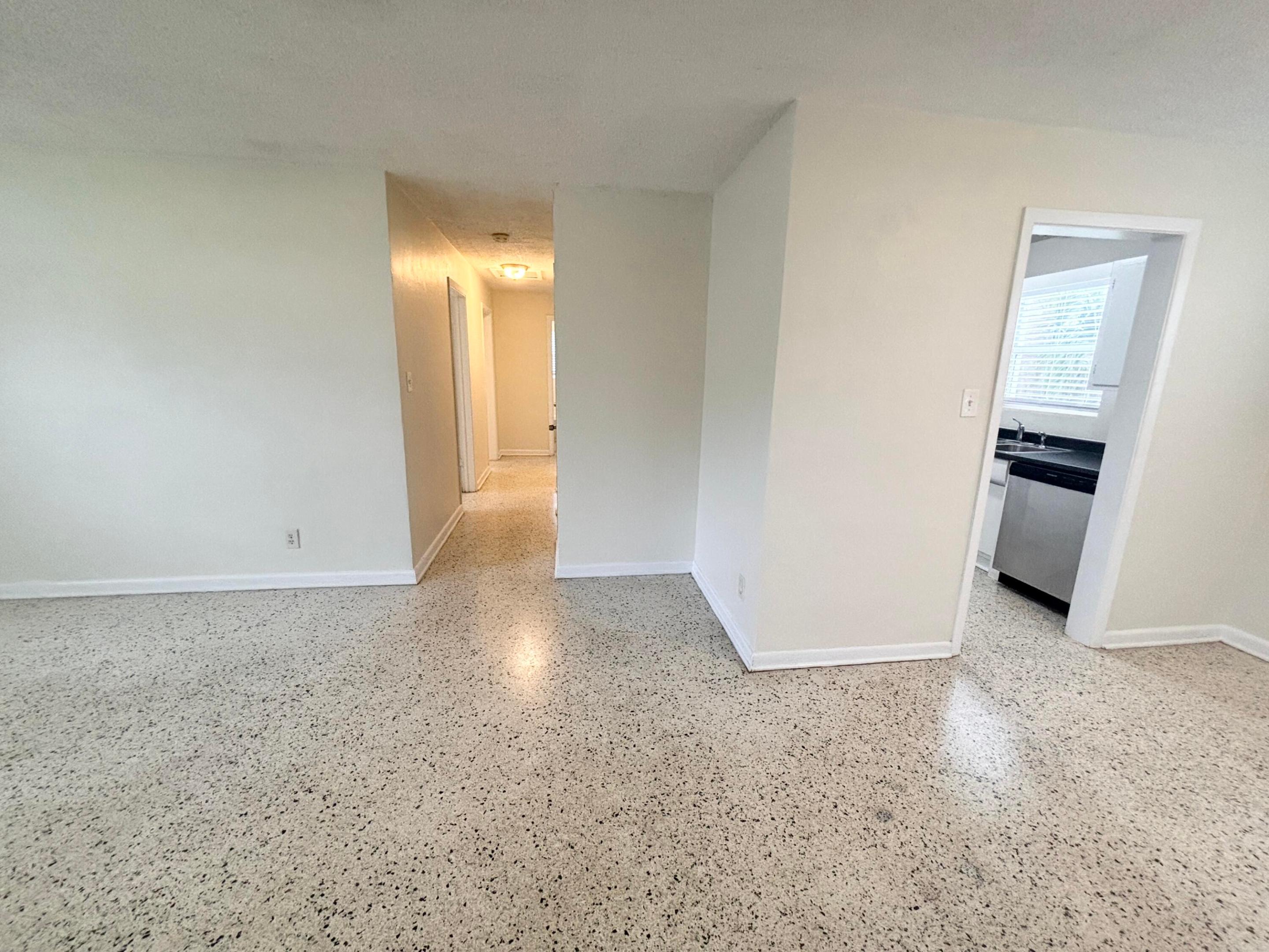 SEVILLE - Residential Lease