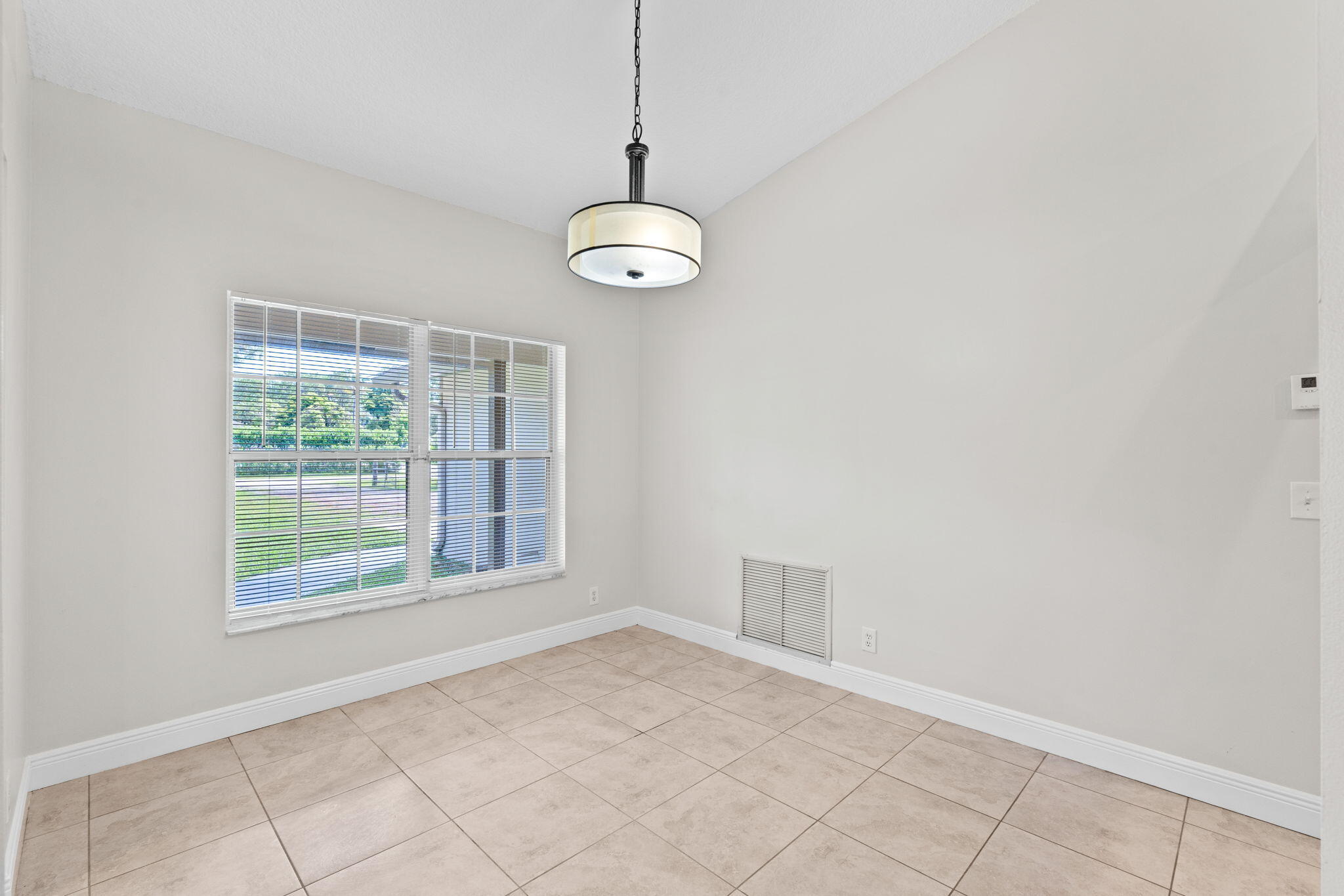 ACREAGE & UNREC PLAT - Residential Lease