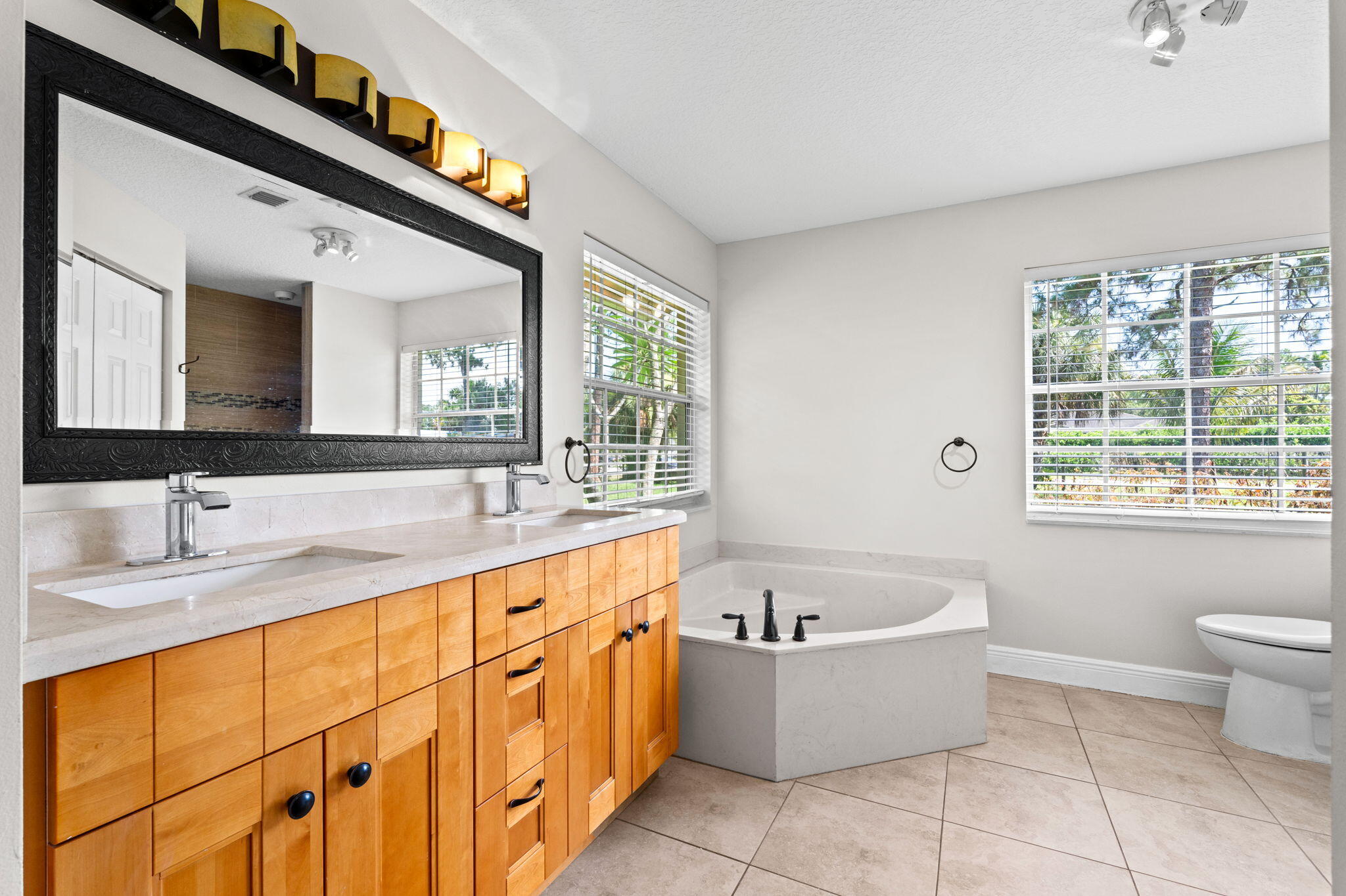 ACREAGE & UNREC PLAT - Residential Lease