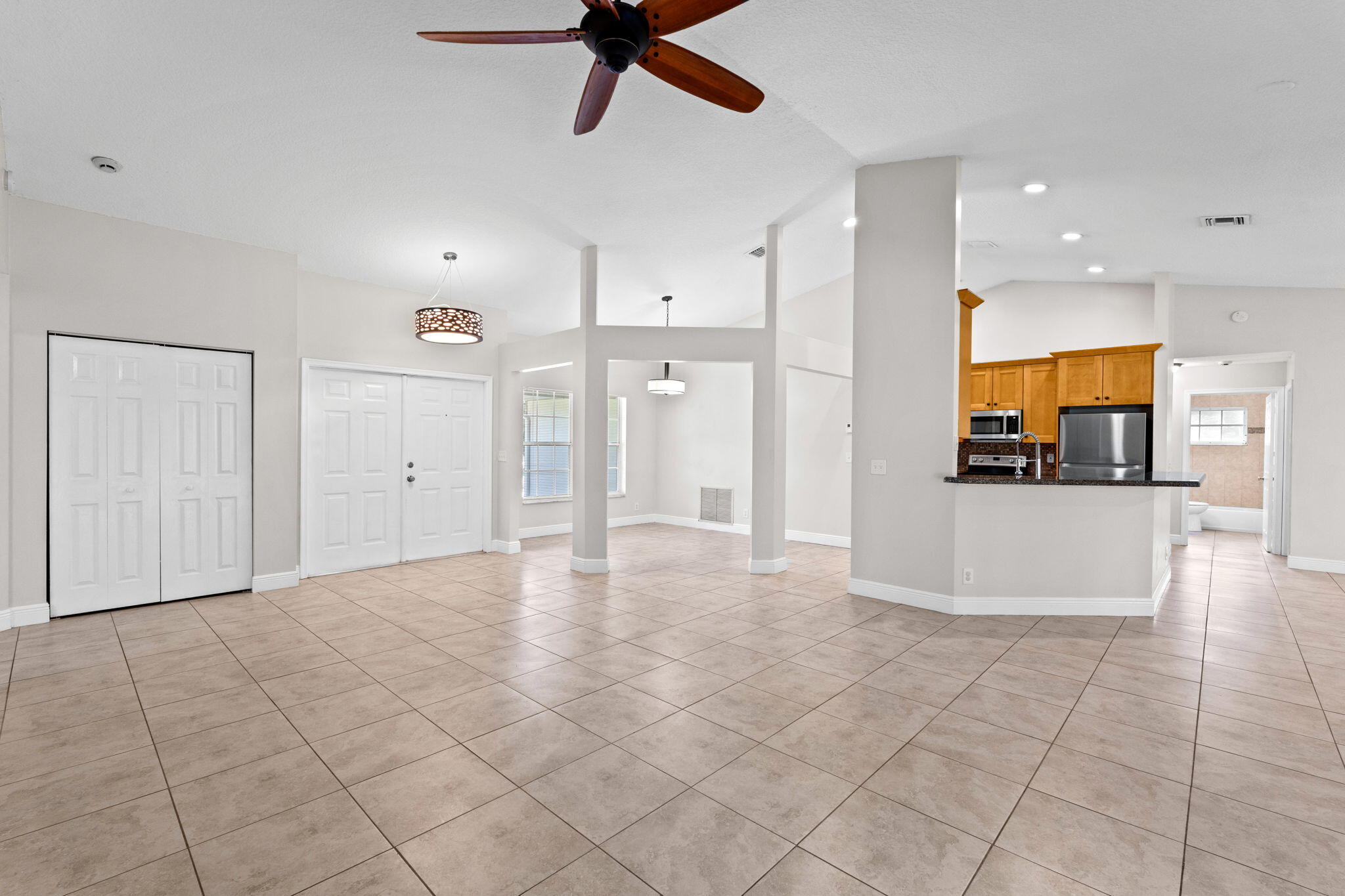 ACREAGE & UNREC PLAT - Residential Lease