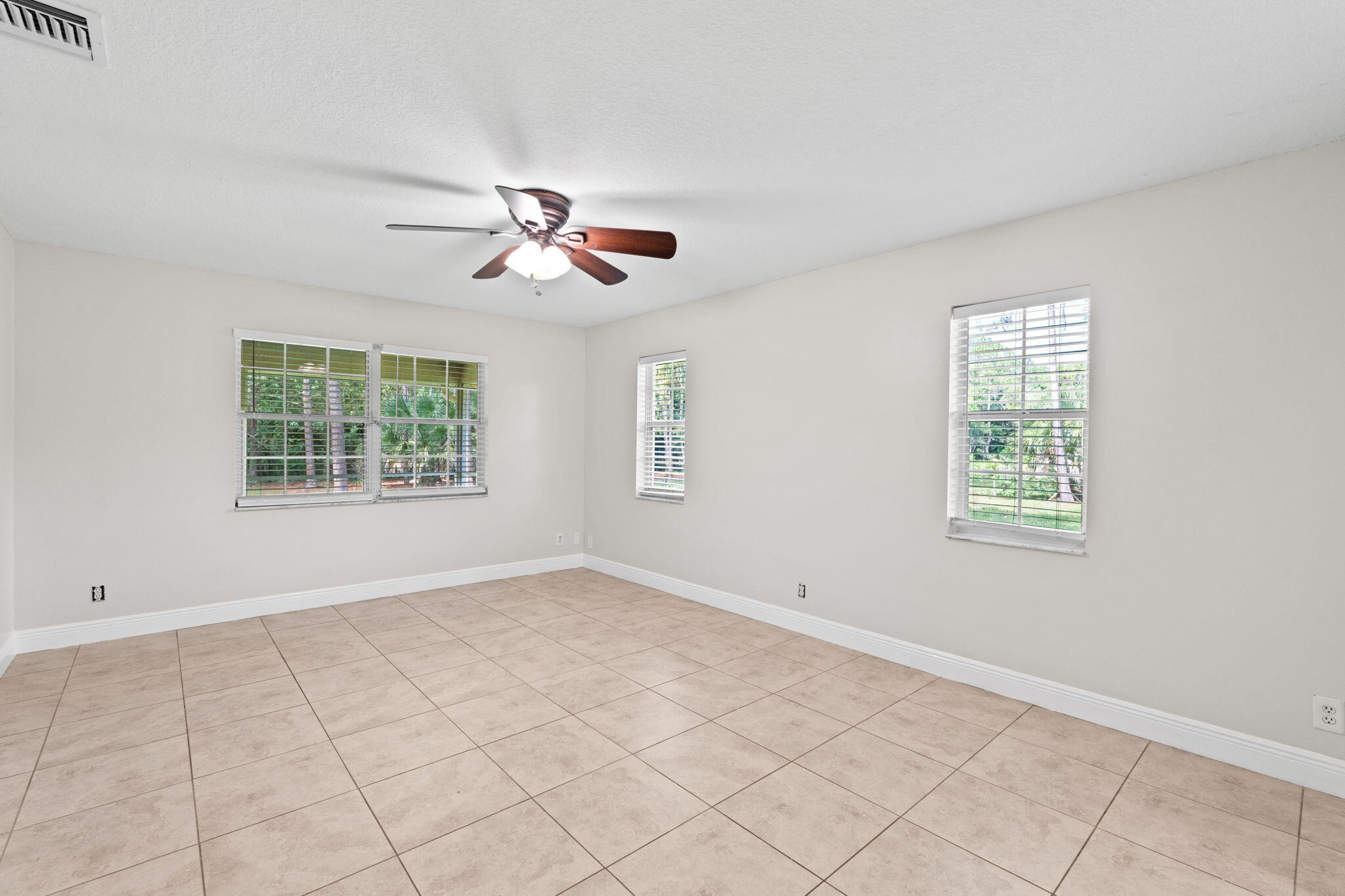 ACREAGE & UNREC PLAT - Residential Lease