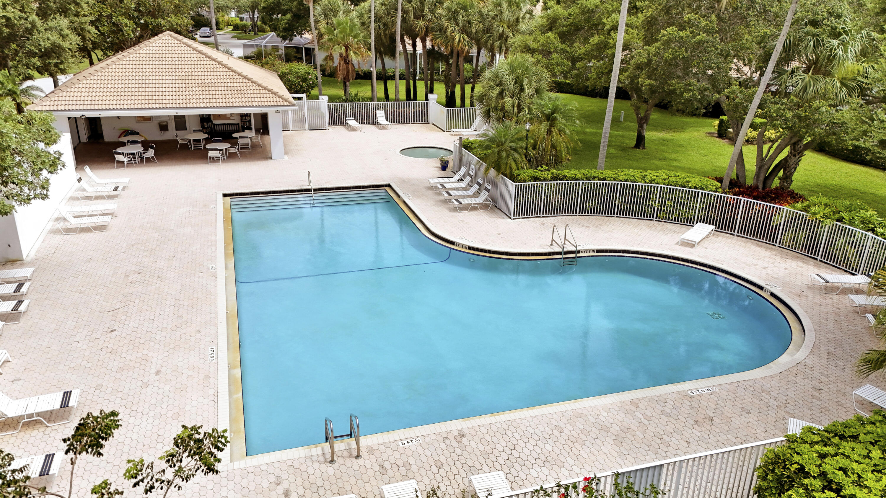 OAKS-SUNTERRACE 4 - Residential