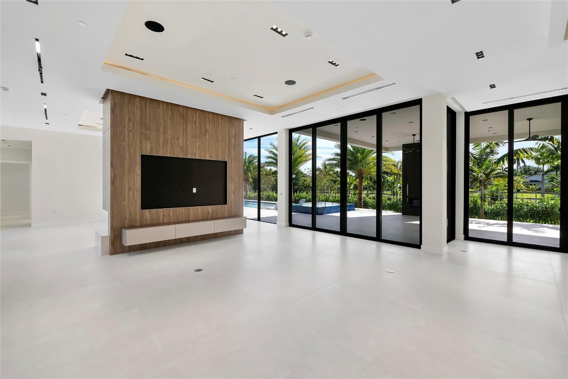 PLANTATION ACRES ESTATES - Residential