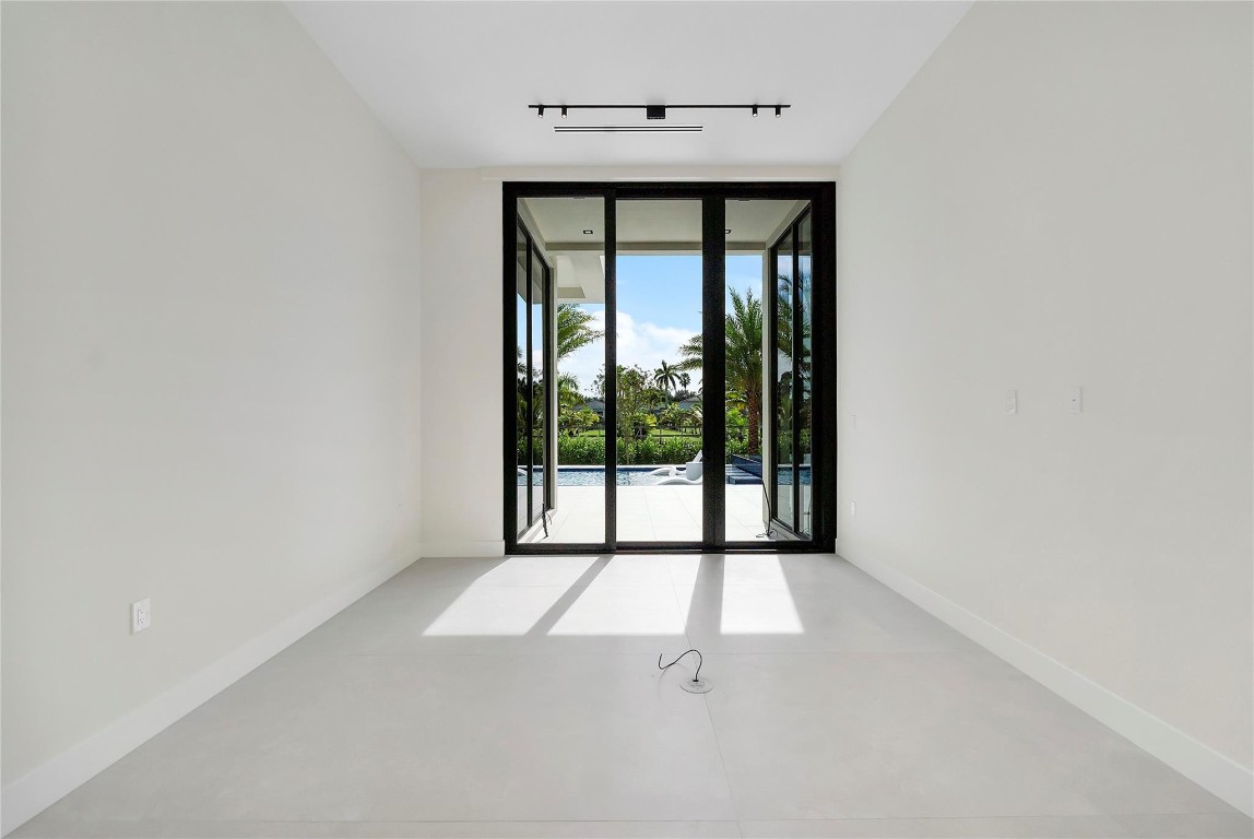 PLANTATION ACRES ESTATES - Residential