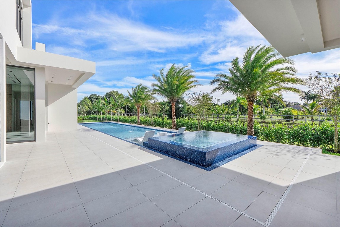 PLANTATION ACRES ESTATES - Residential