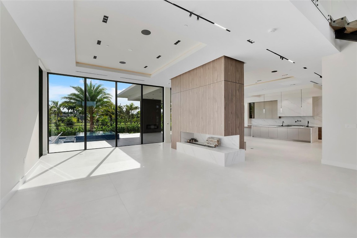 PLANTATION ACRES ESTATES - Residential