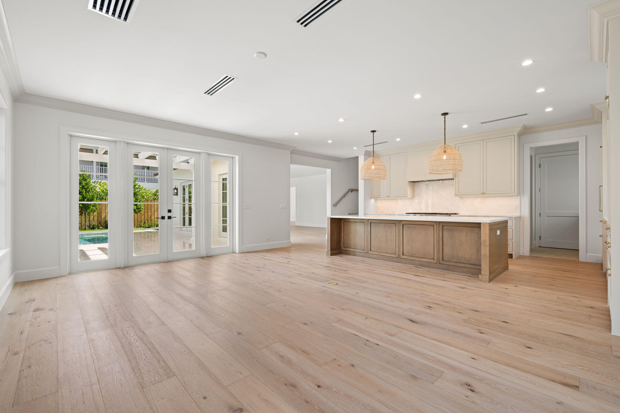 EL CID COURT - Residential