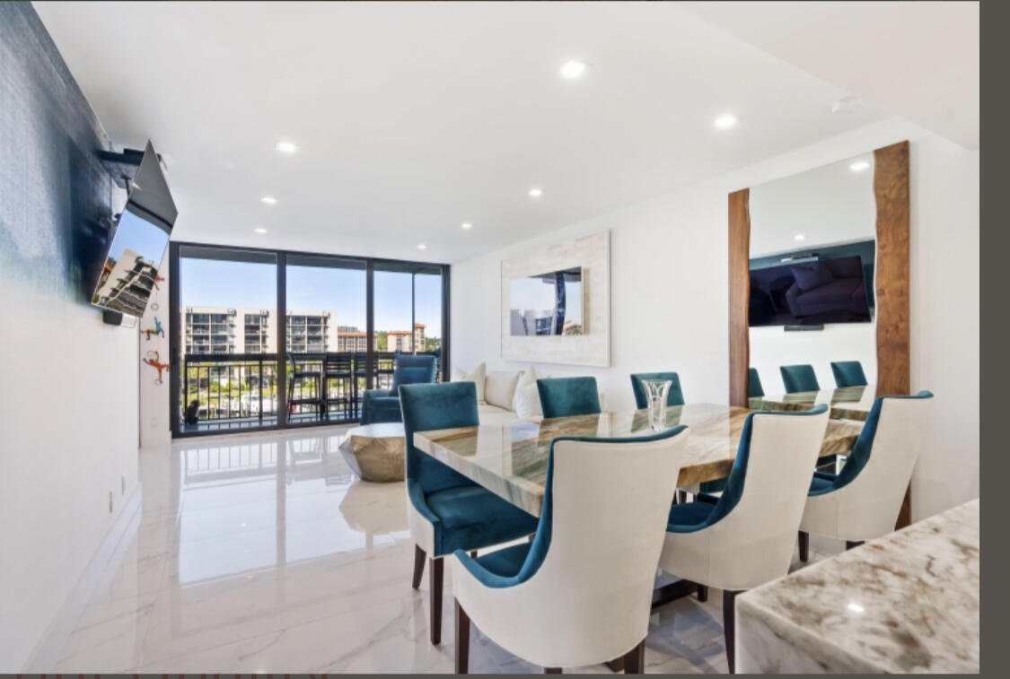 YACHT & RACQUET CLUB OF BOCA R - Residential