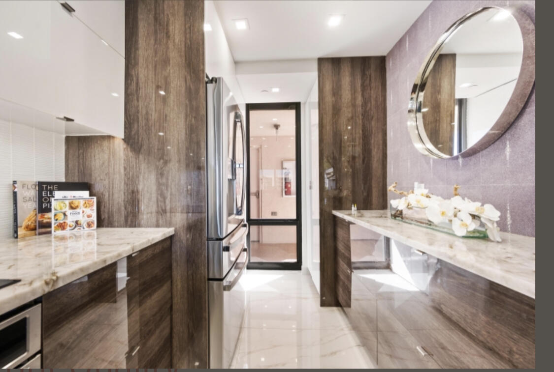 YACHT & RACQUET CLUB OF BOCA R - Residential
