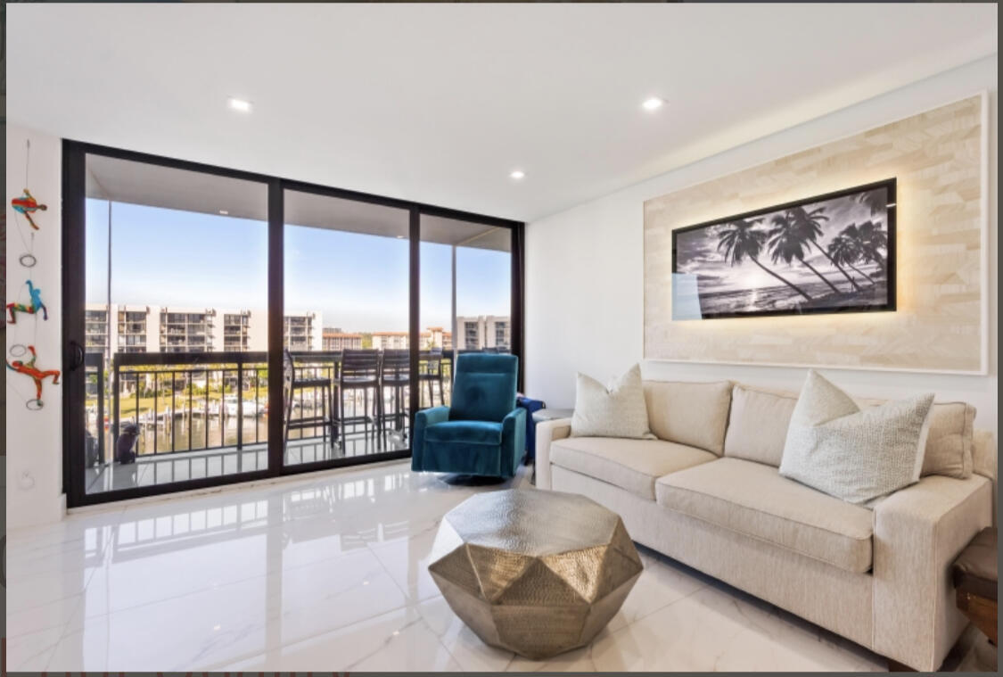 YACHT & RACQUET CLUB OF BOCA R - Residential