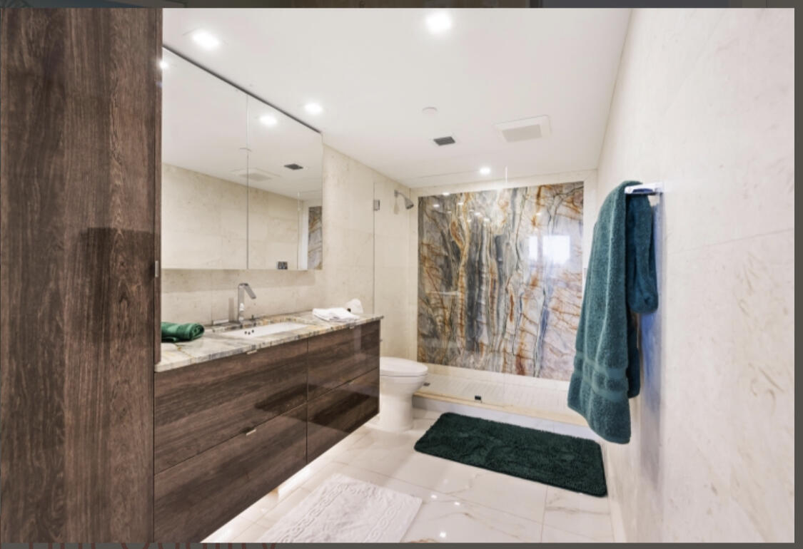 YACHT & RACQUET CLUB OF BOCA R - Residential