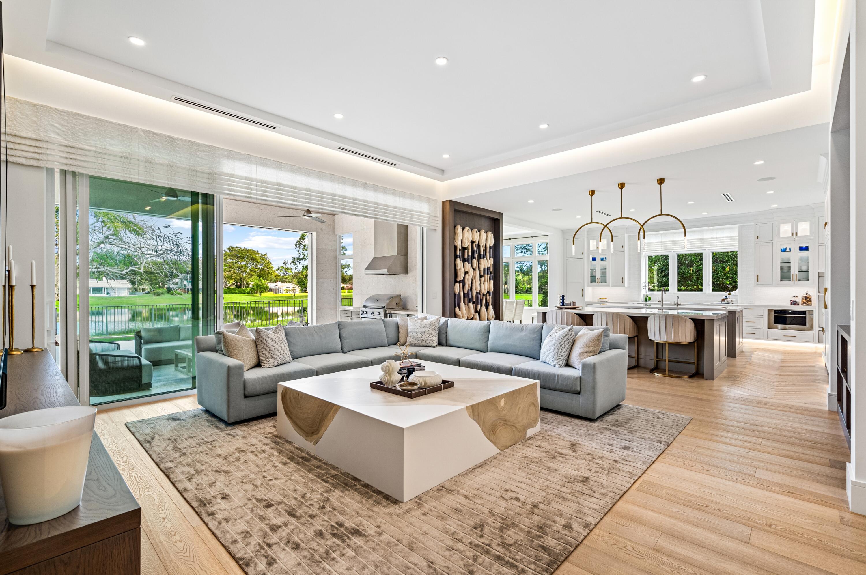 BOCA RATON BATH & TENNIS CLUB - Residential