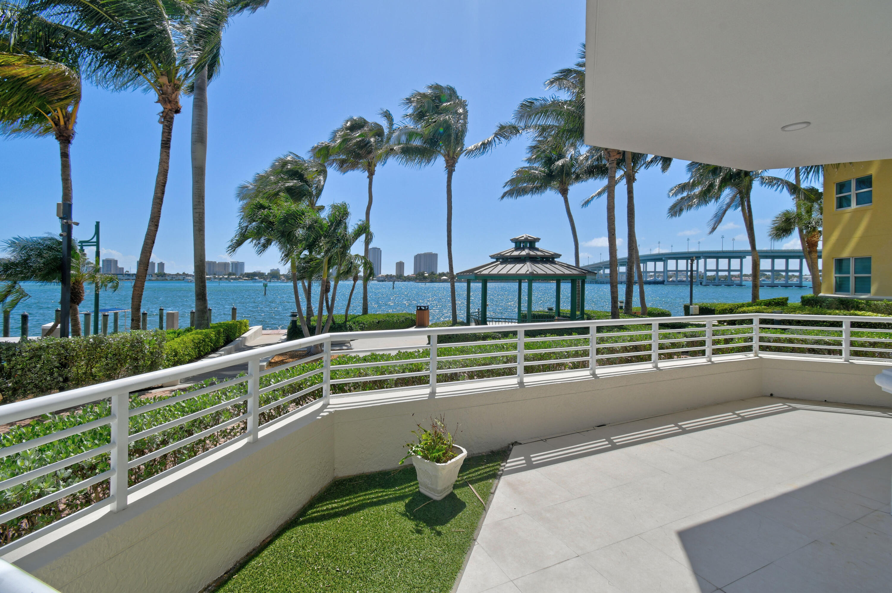 MARINA GRANDE RIVIERA BEACH CONDO - Residential