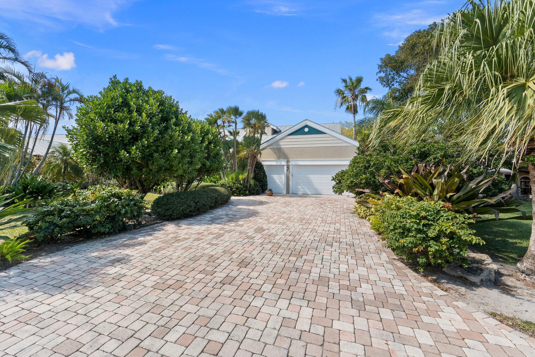 SOUTH PORT ST LUCIE UNIT 8 1ST REPLAT - Residential