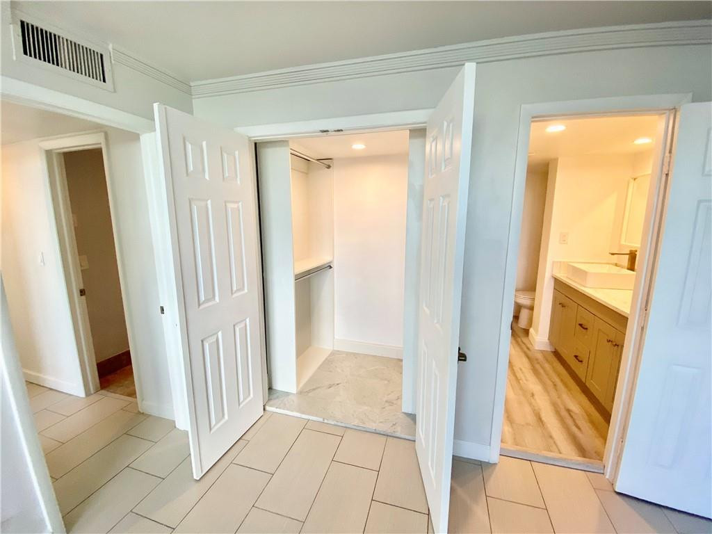 VENETIAN CONDO - Residential