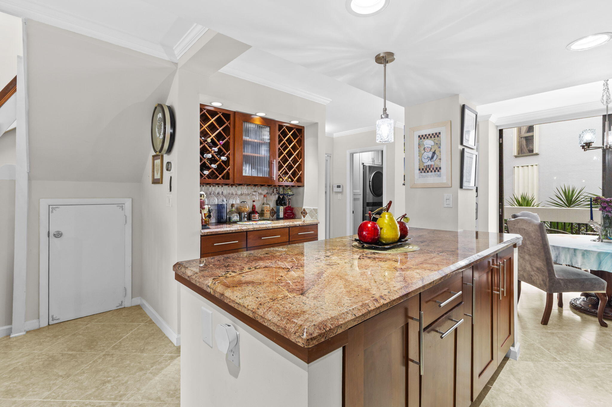 NOBEL POINT CONDO - Residential