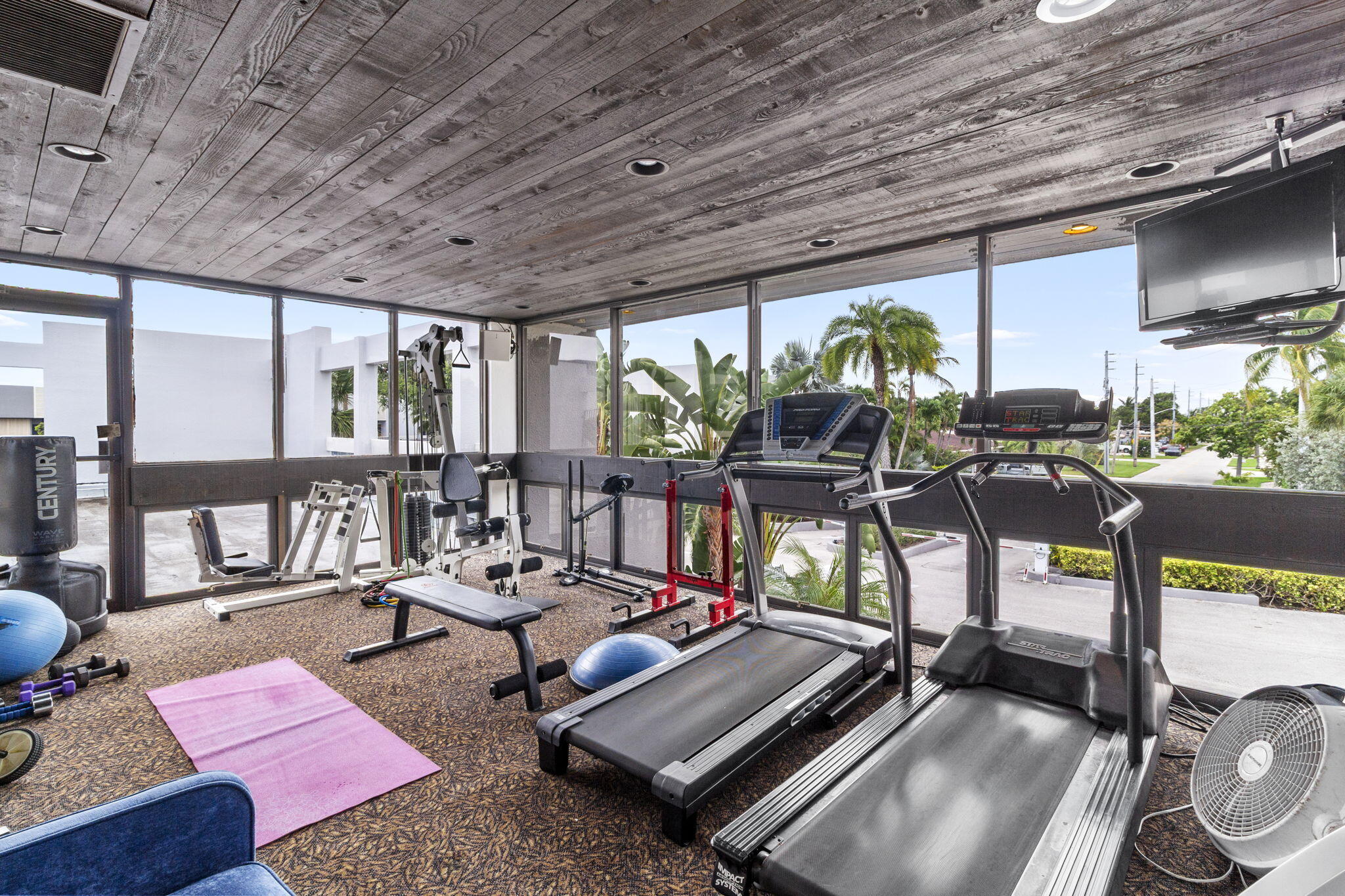 NOBEL POINT CONDO - Residential