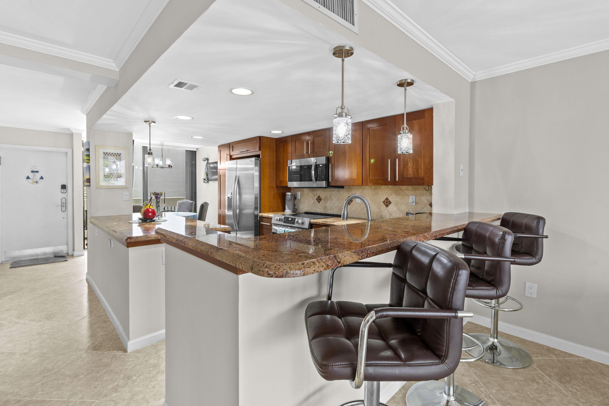 NOBEL POINT CONDO - Residential