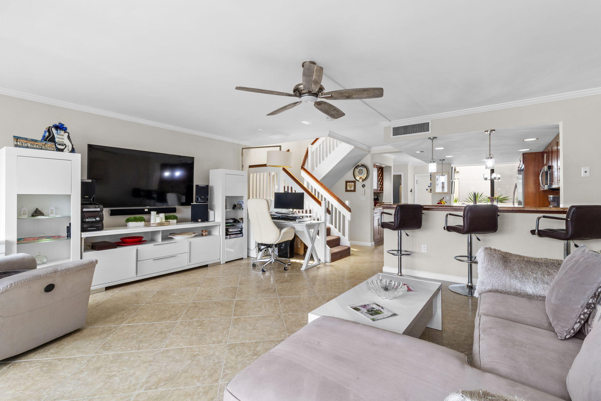 NOBEL POINT CONDO - Residential