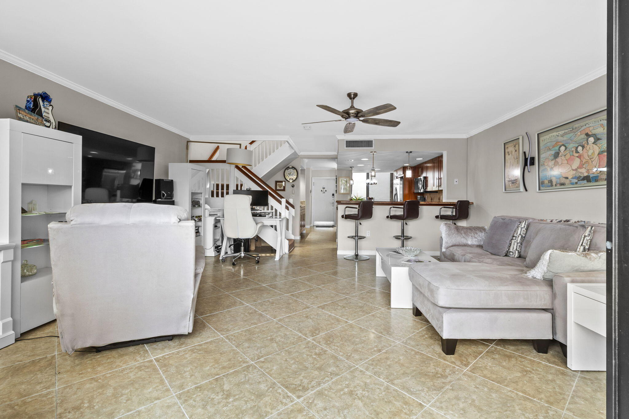 NOBEL POINT CONDO - Residential