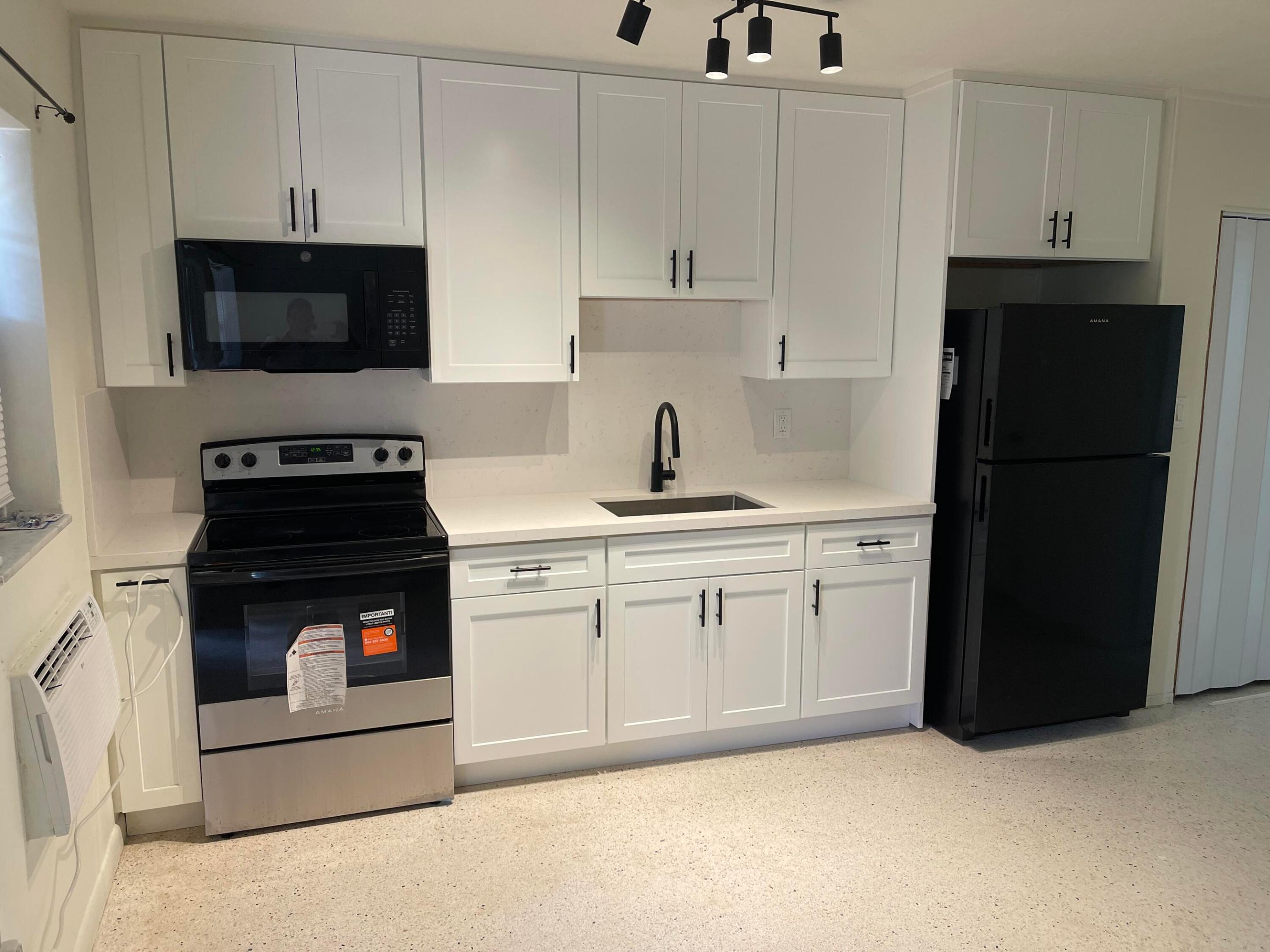 CAROUSSO ESTATES - Residential Lease