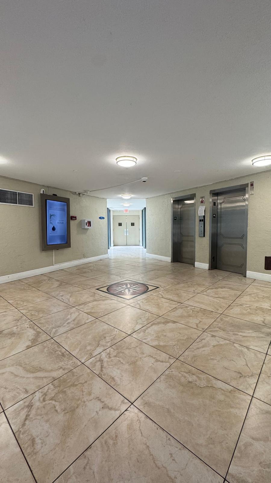 INVERRARY GARDENS CONDO I - Residential Lease
