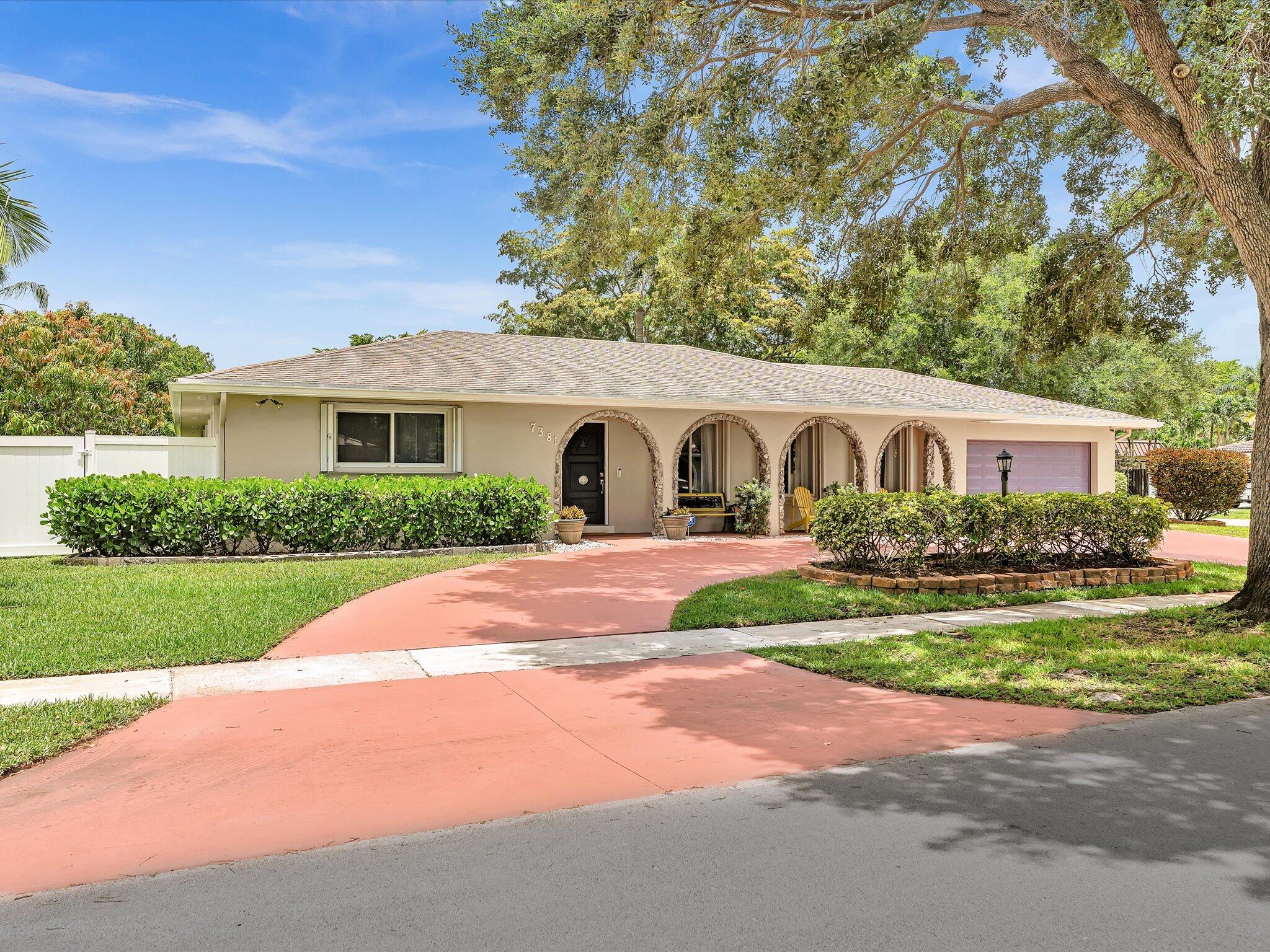 ROYAL PALM ESTATES SEC 4 - Residential