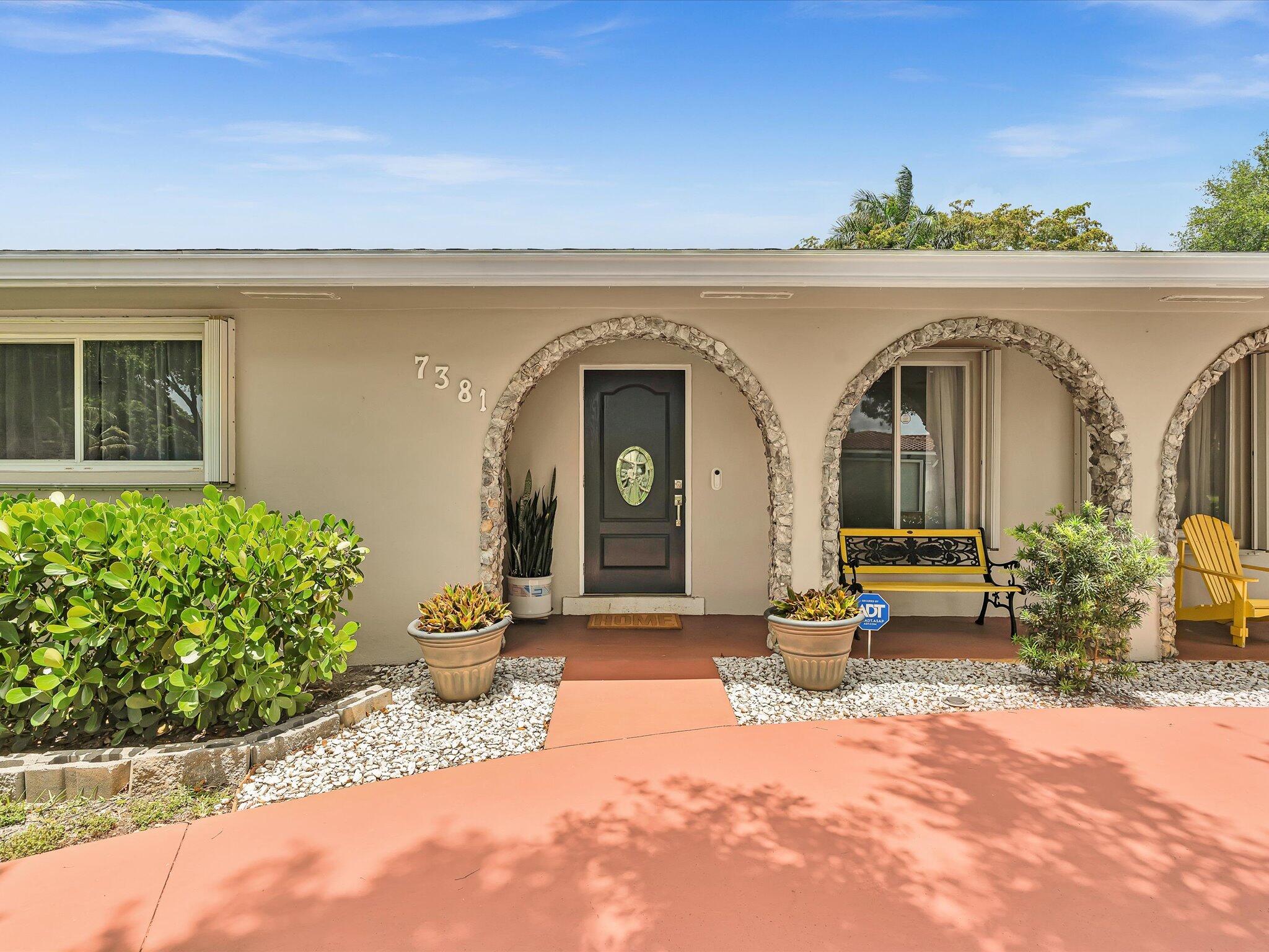 ROYAL PALM ESTATES SEC 4 - Residential