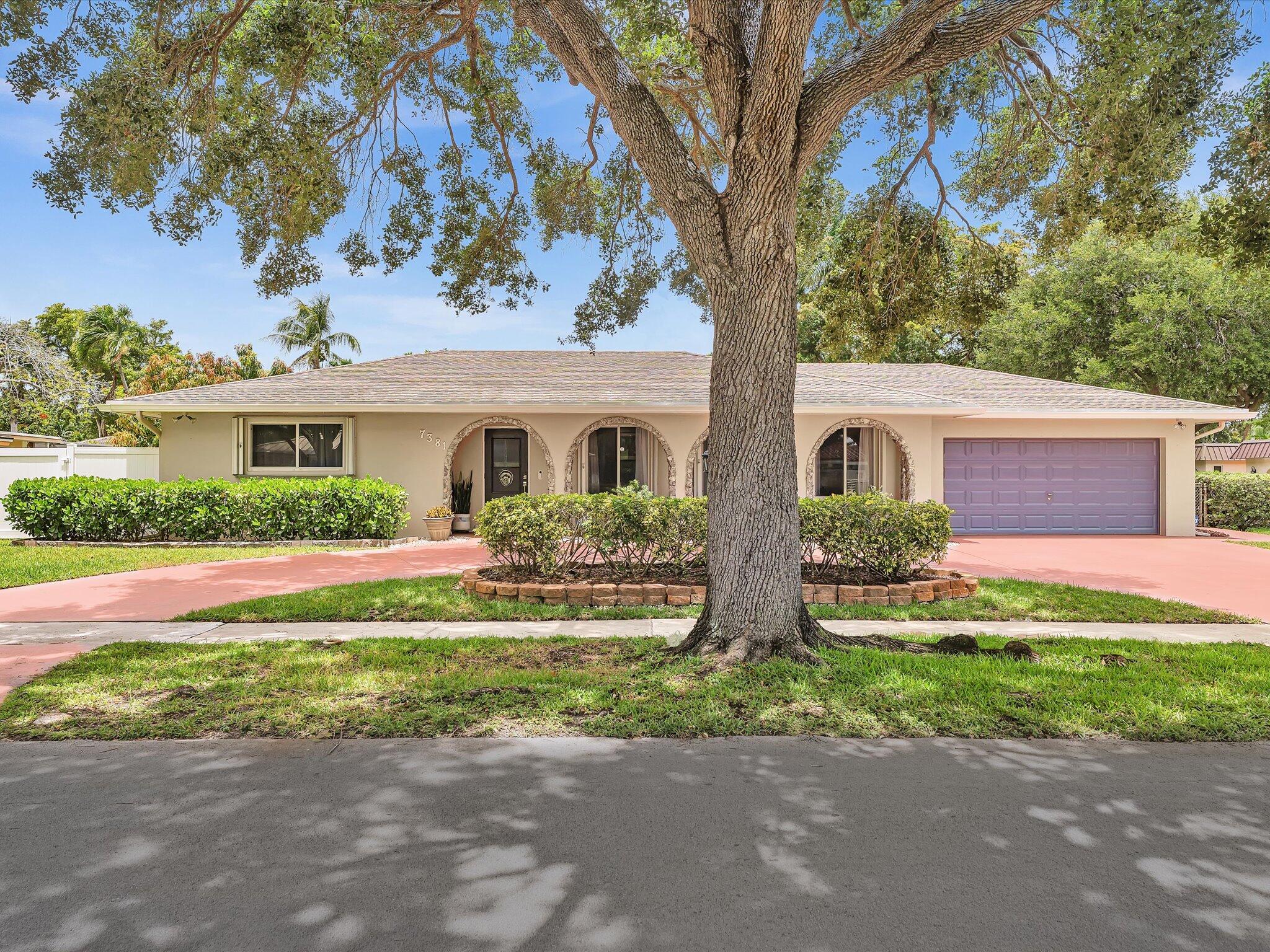 ROYAL PALM ESTATES SEC 4 - Residential
