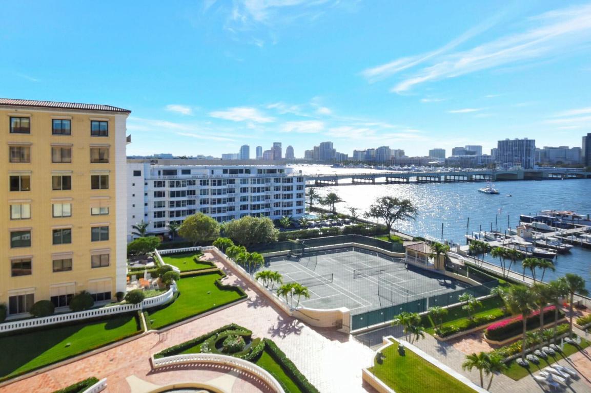 PALM BEACH BILTMORE COND DECL FILED 7-9-80 - Residential