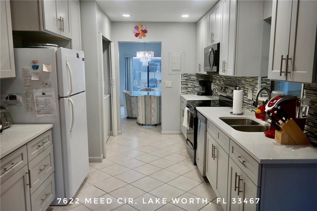 Meed Racquet Club - Residential