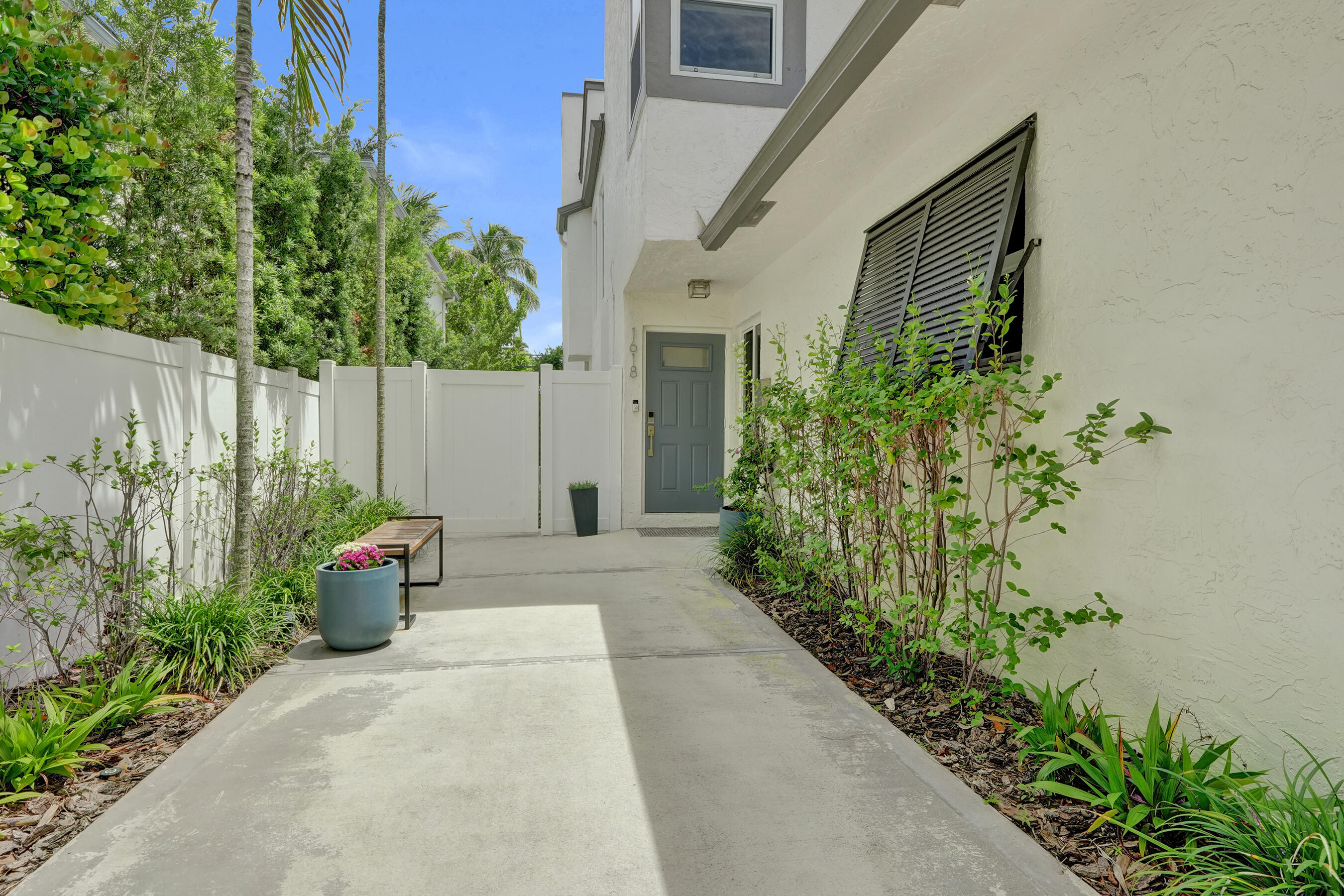 MIDDLE RIVER PARK - Residential