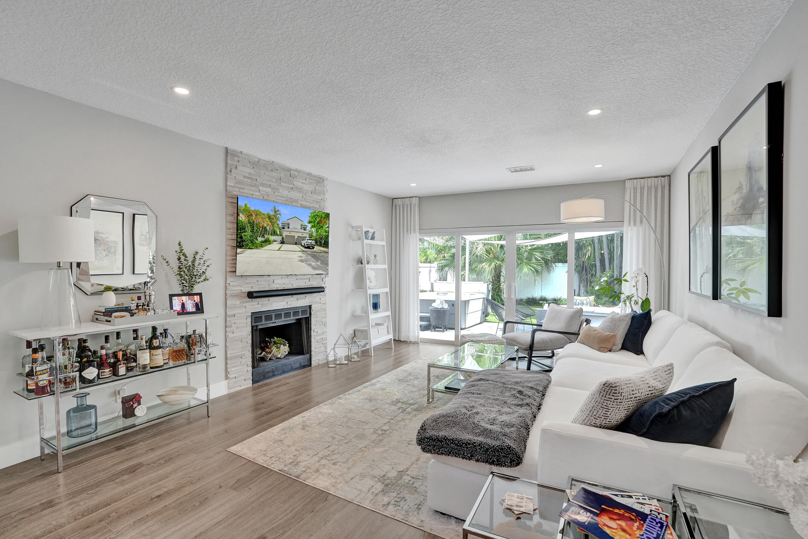 MIDDLE RIVER PARK - Residential